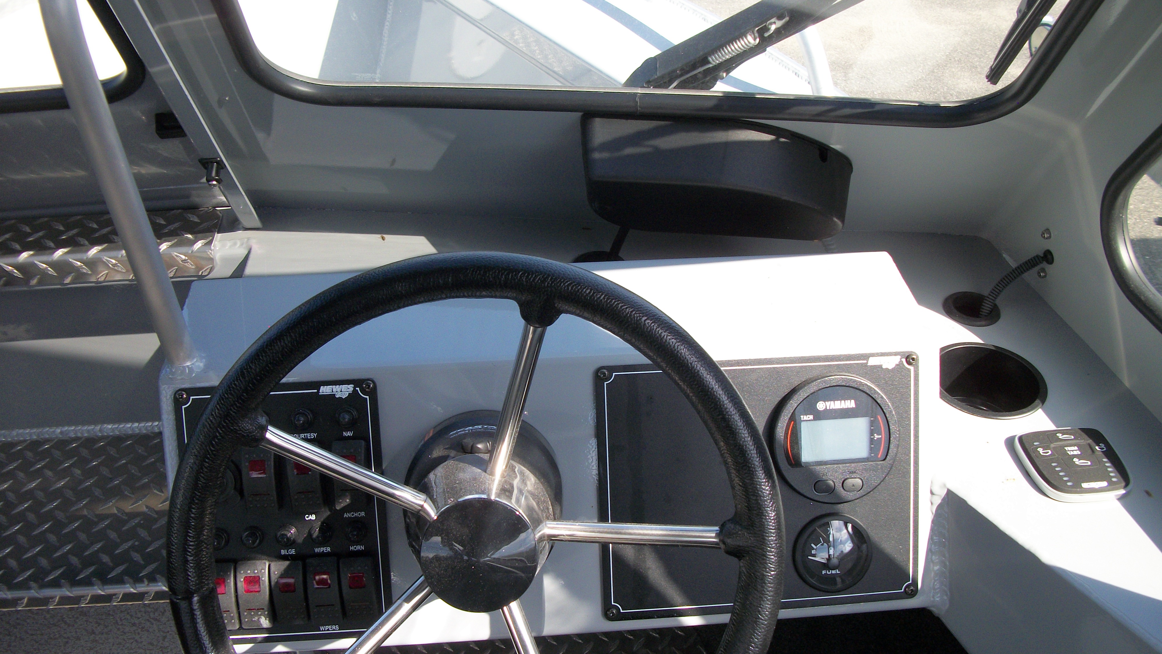 2025 HEWESCRAFT 210 Sea Runner ET - Photo 9