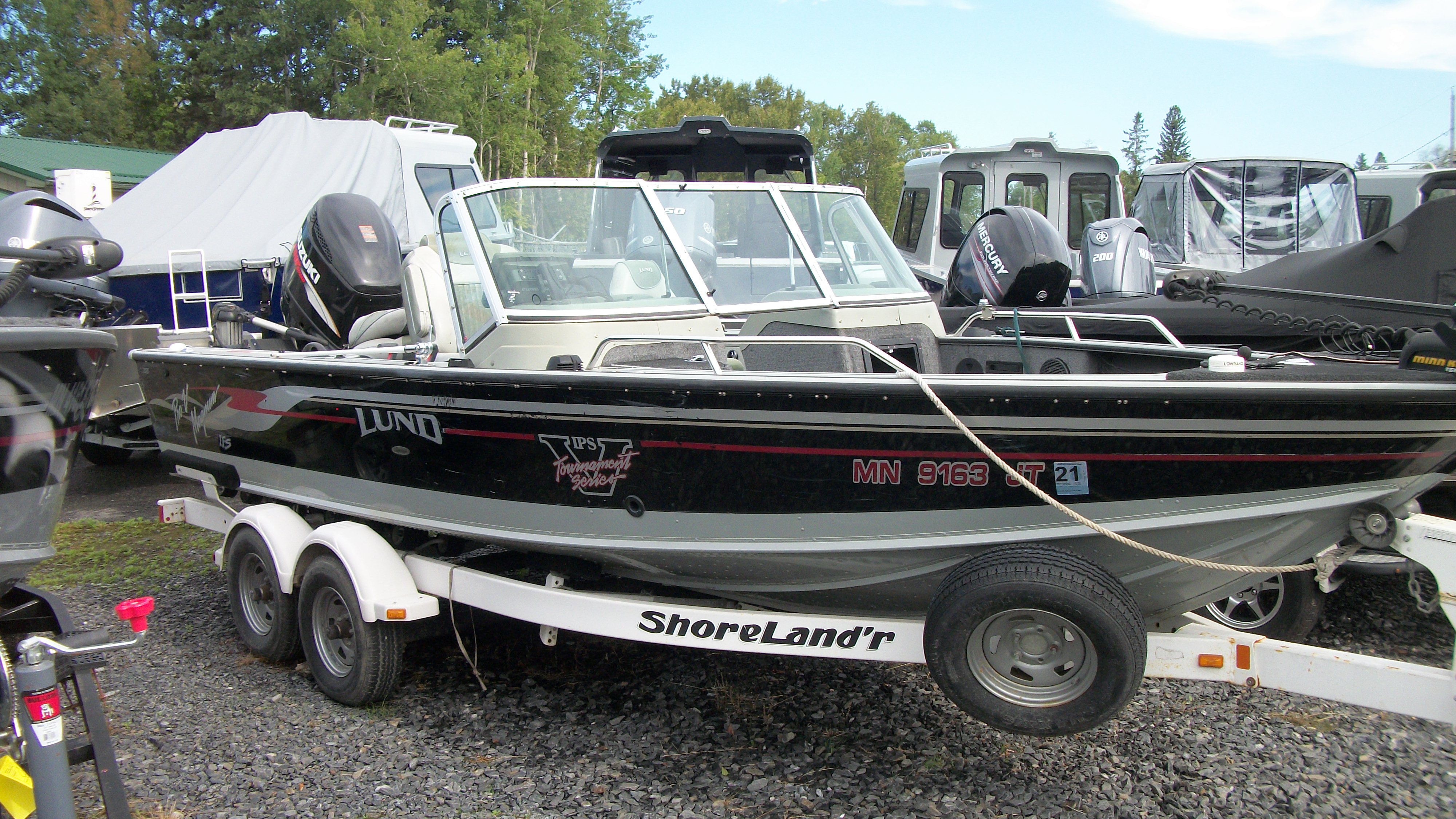 2004 Lund Pro V