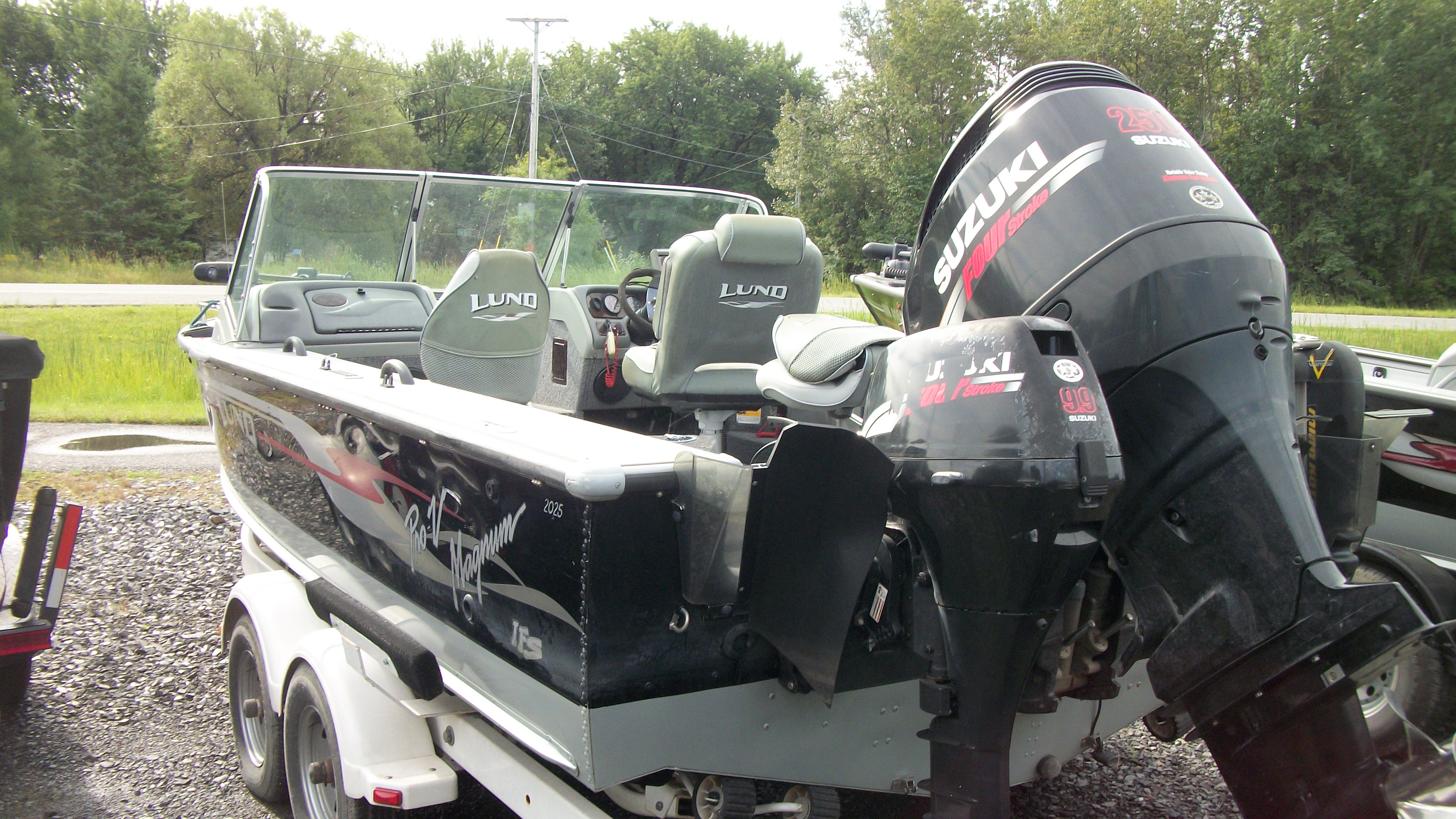 2004 Lund Pro V - Photo 3