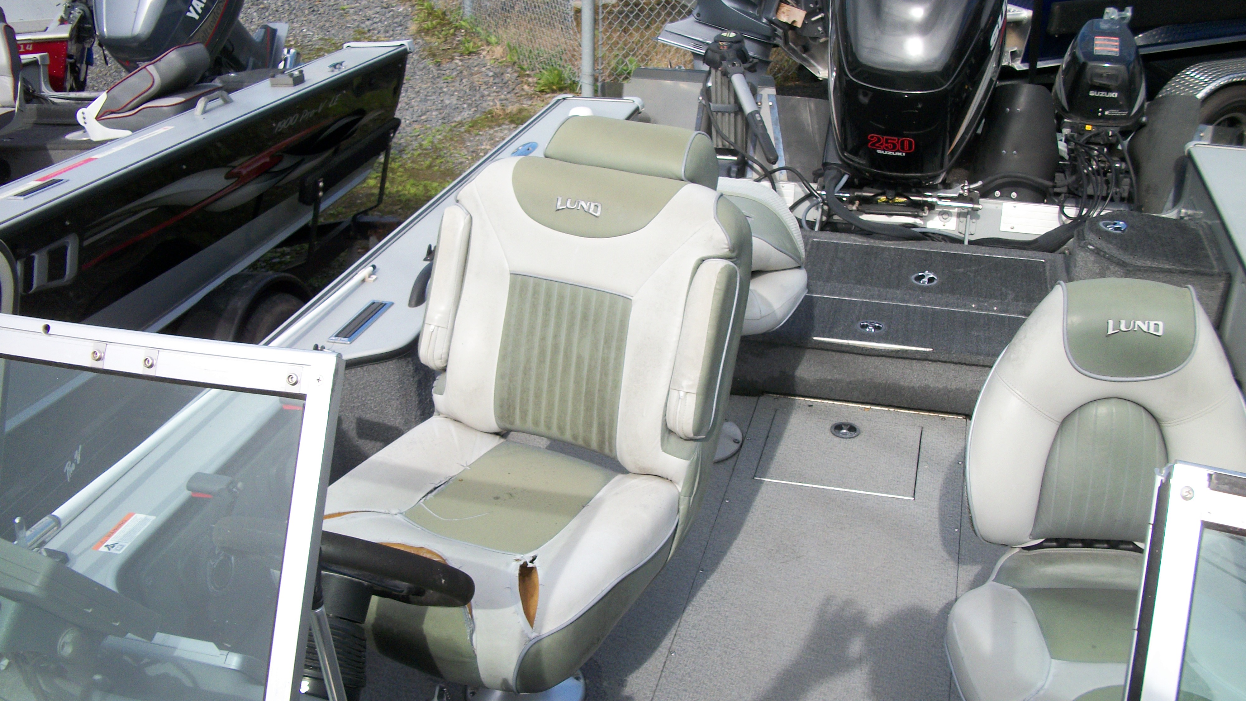 2004 Lund Pro V - Photo 6