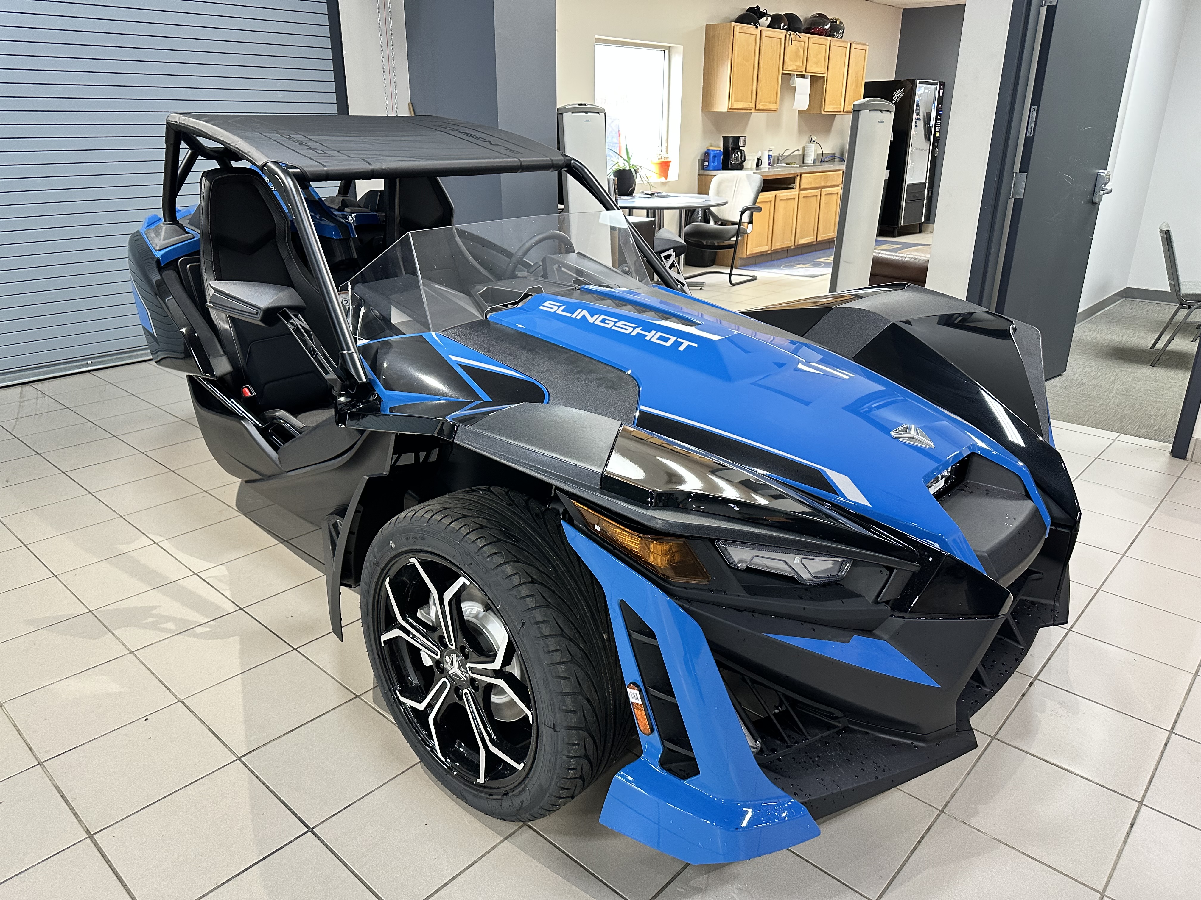 Inventory from Slingshot Polaris Medina Medina, OH (330) 239-1950