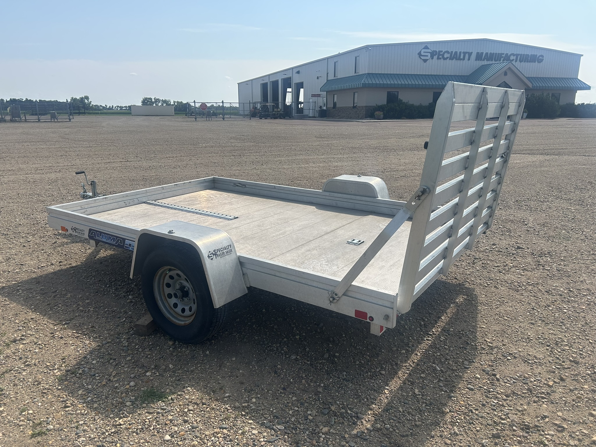 2022 Aluma 7810H