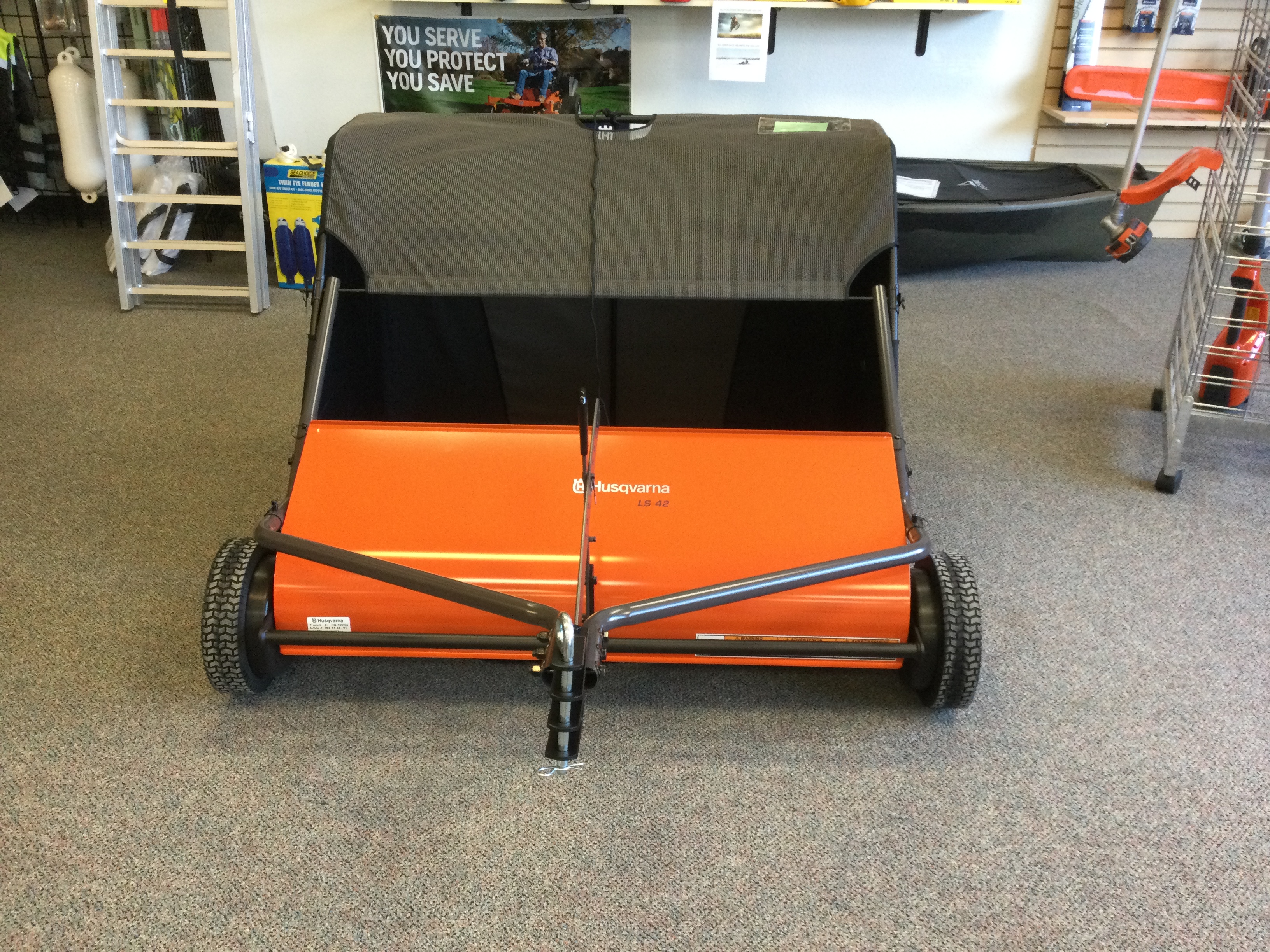ruuumaSeaRoomlynn✳︎ECOLEATHERBUCKETHAT itemYear Husqvarna LAWN SWEEPER 42