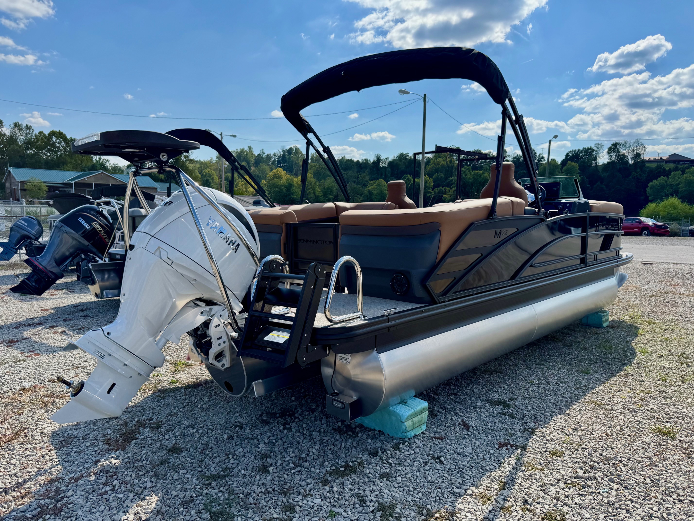 2026 Bennington M Series 22 22 MFB for Sale