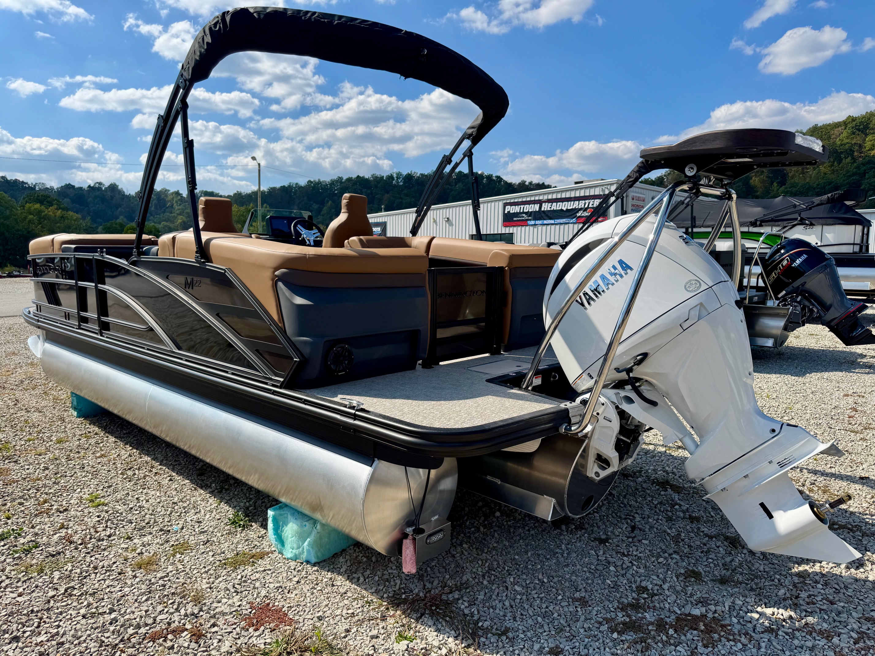 2026 Bennington M Series 22 22 MFB for Sale