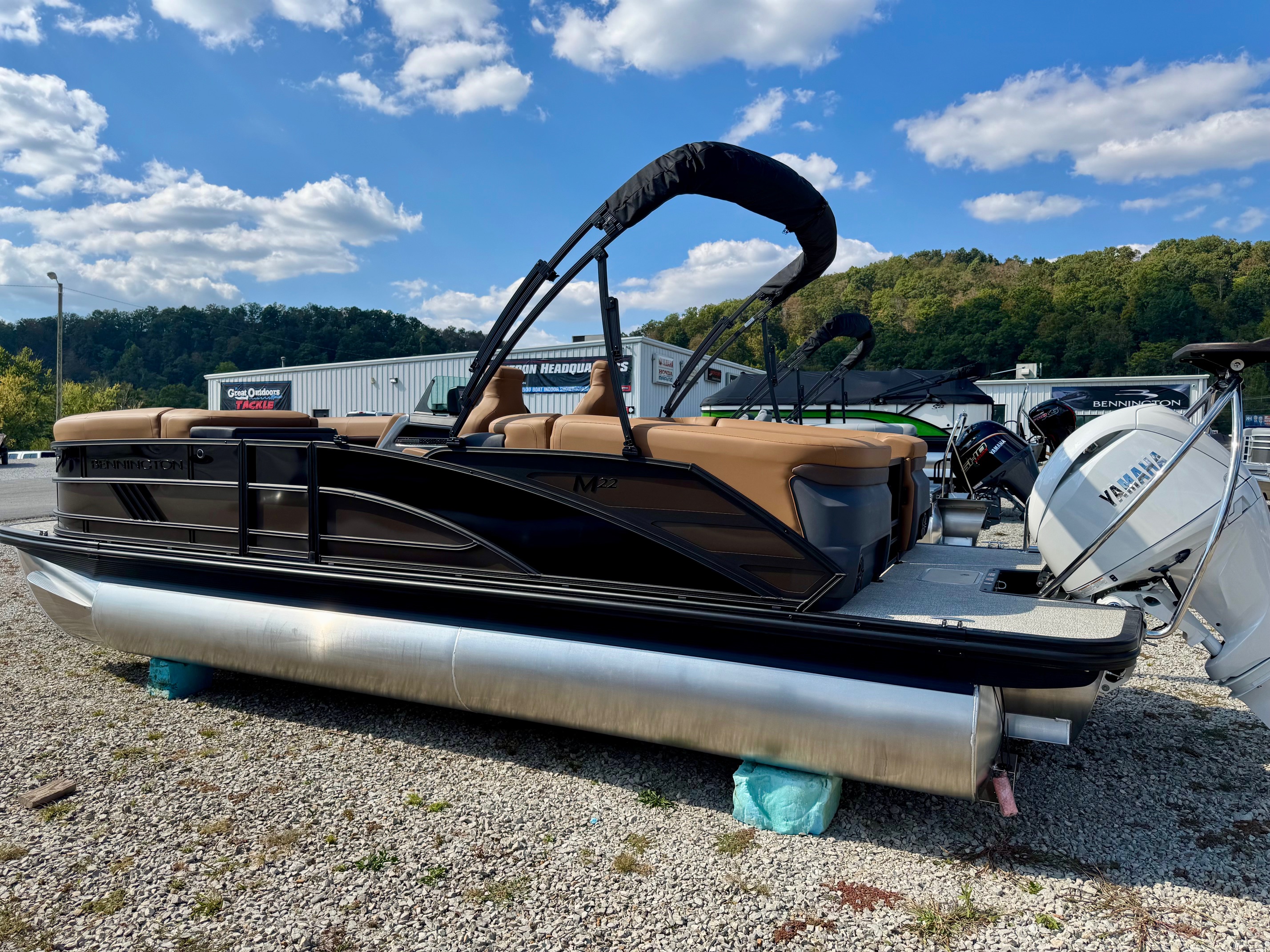 2026 Bennington M Series 22 22 MFB for Sale