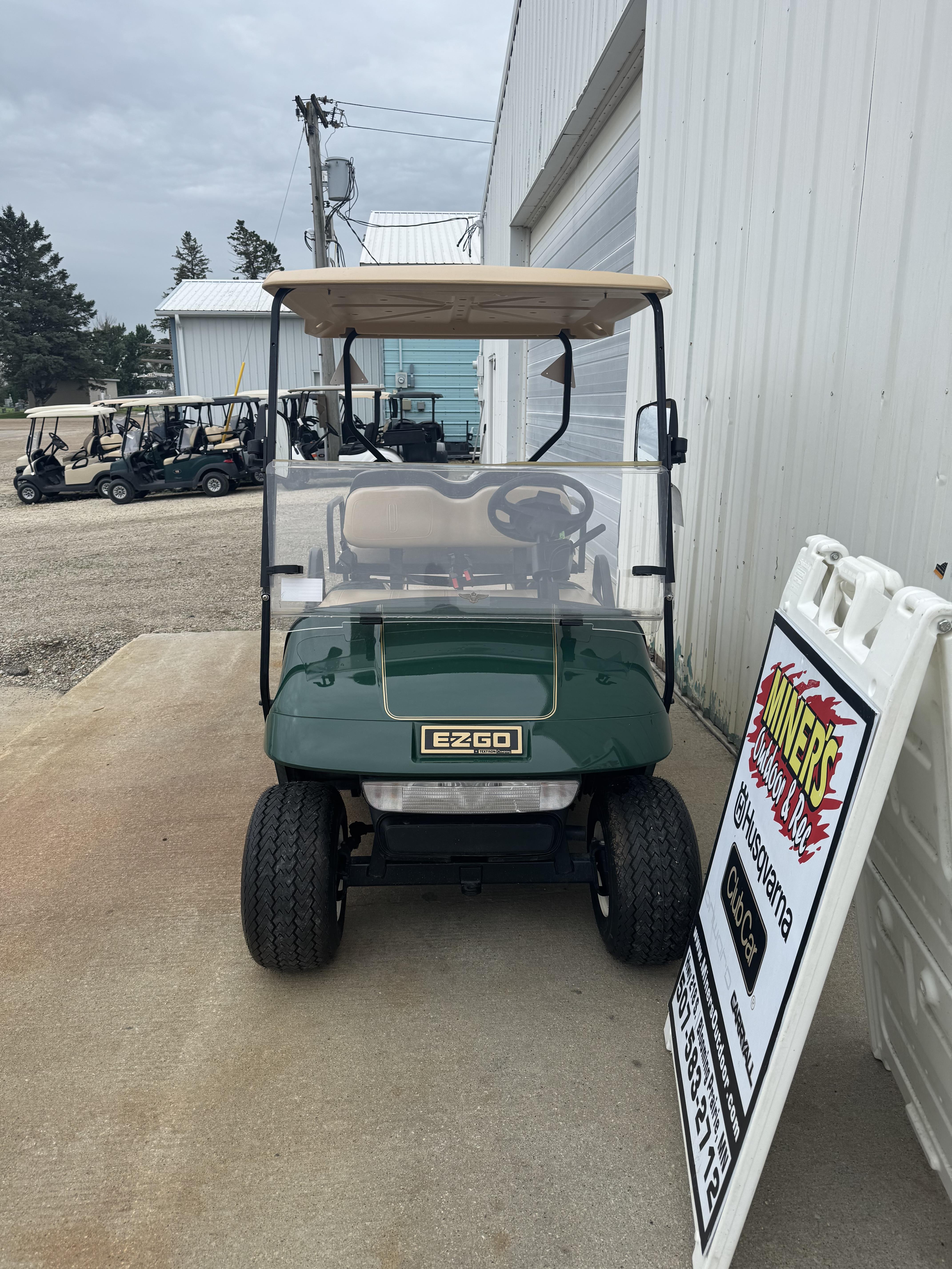 2002 E-Z-GO Electric (lights, blinkers) - Photo 2