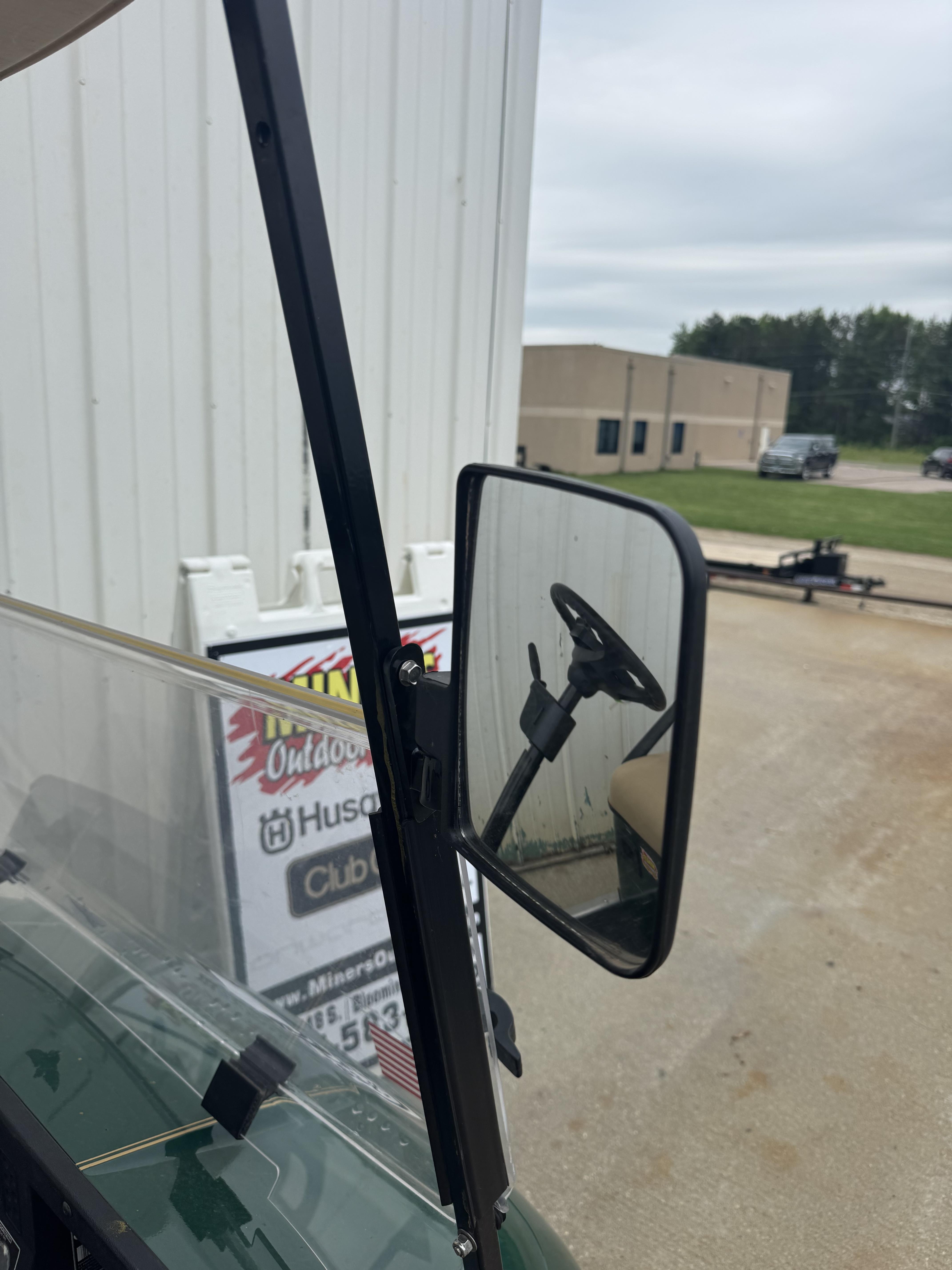 2002 E-Z-GO Electric (lights, blinkers) - Photo 3