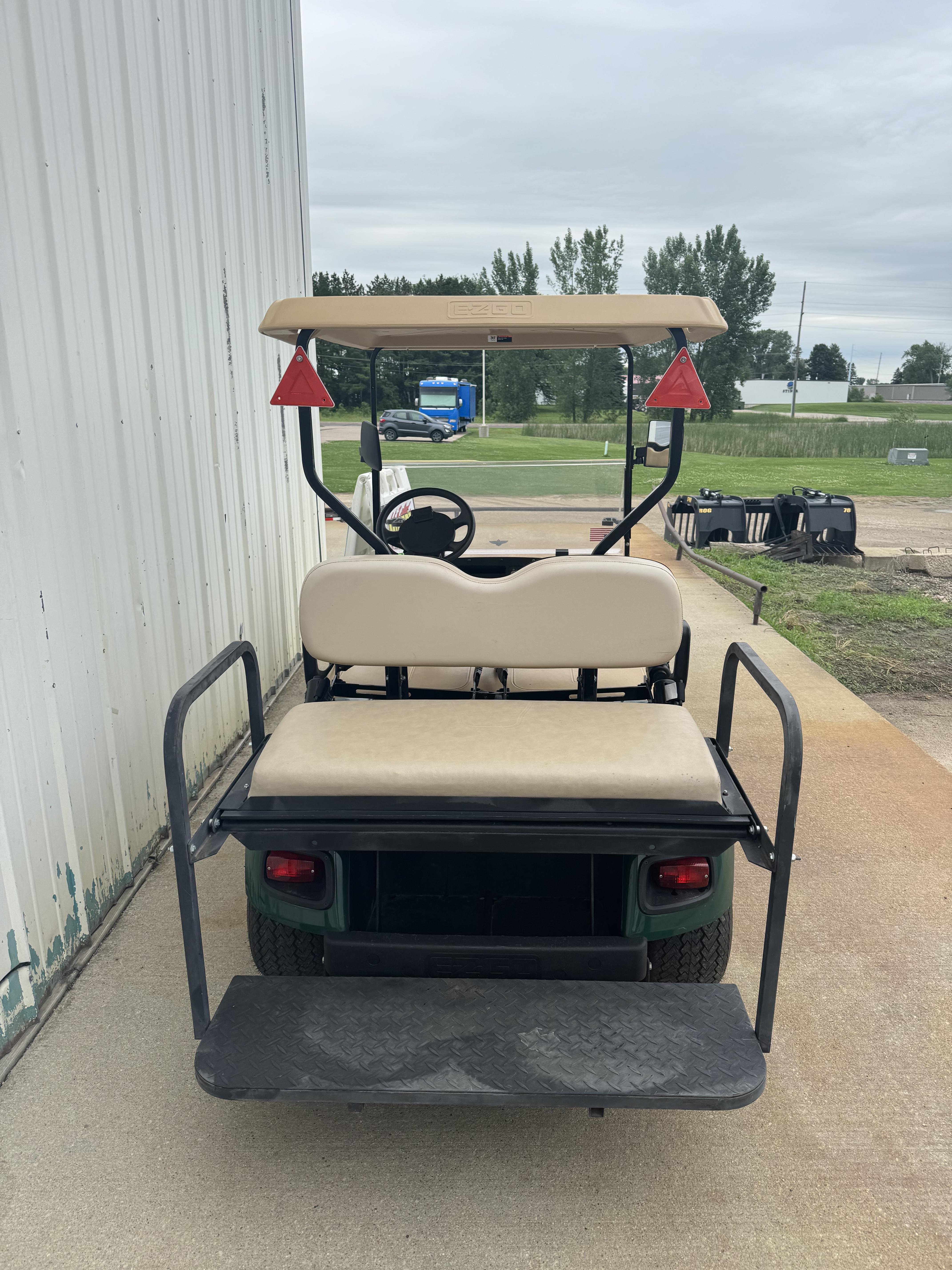 2002 E-Z-GO Electric (lights, blinkers) - Photo 5