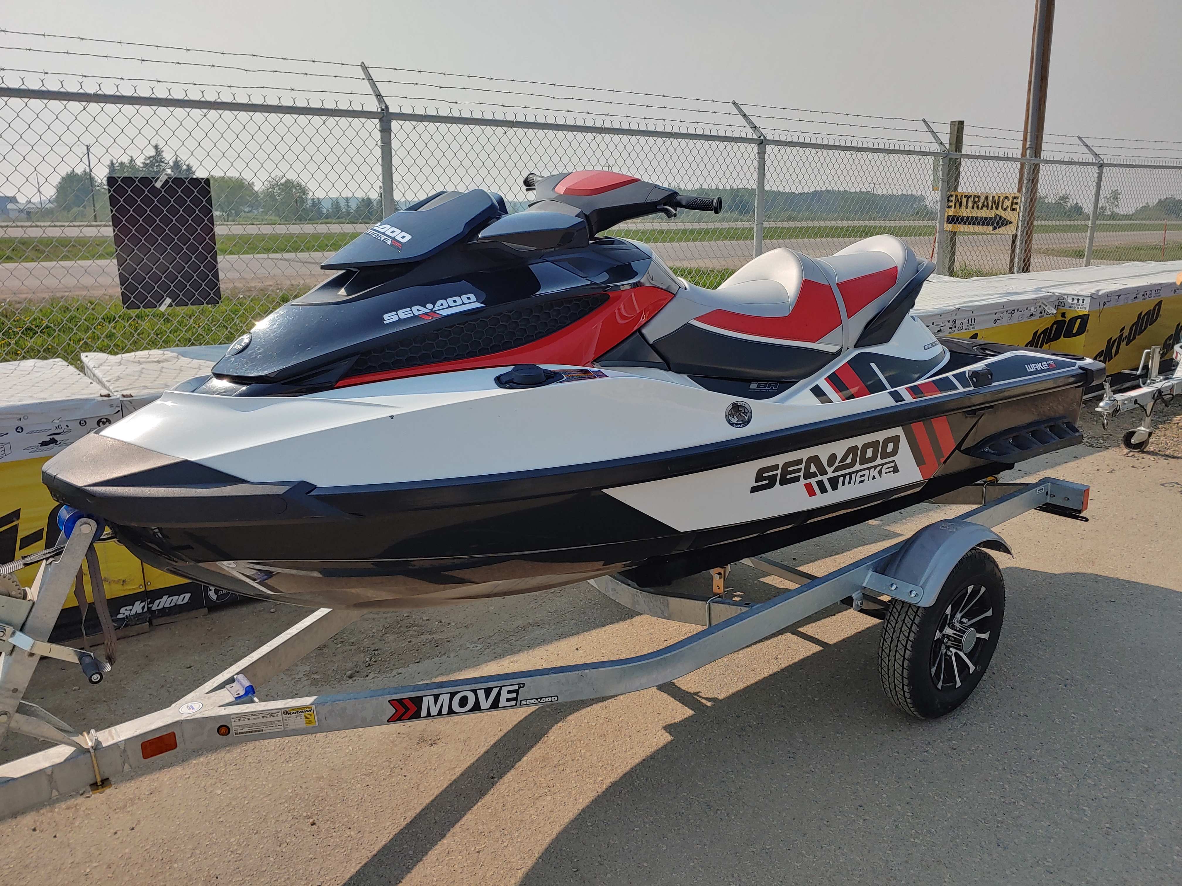 2013 Sea-Doo Wake Pro 215 - Photo 2