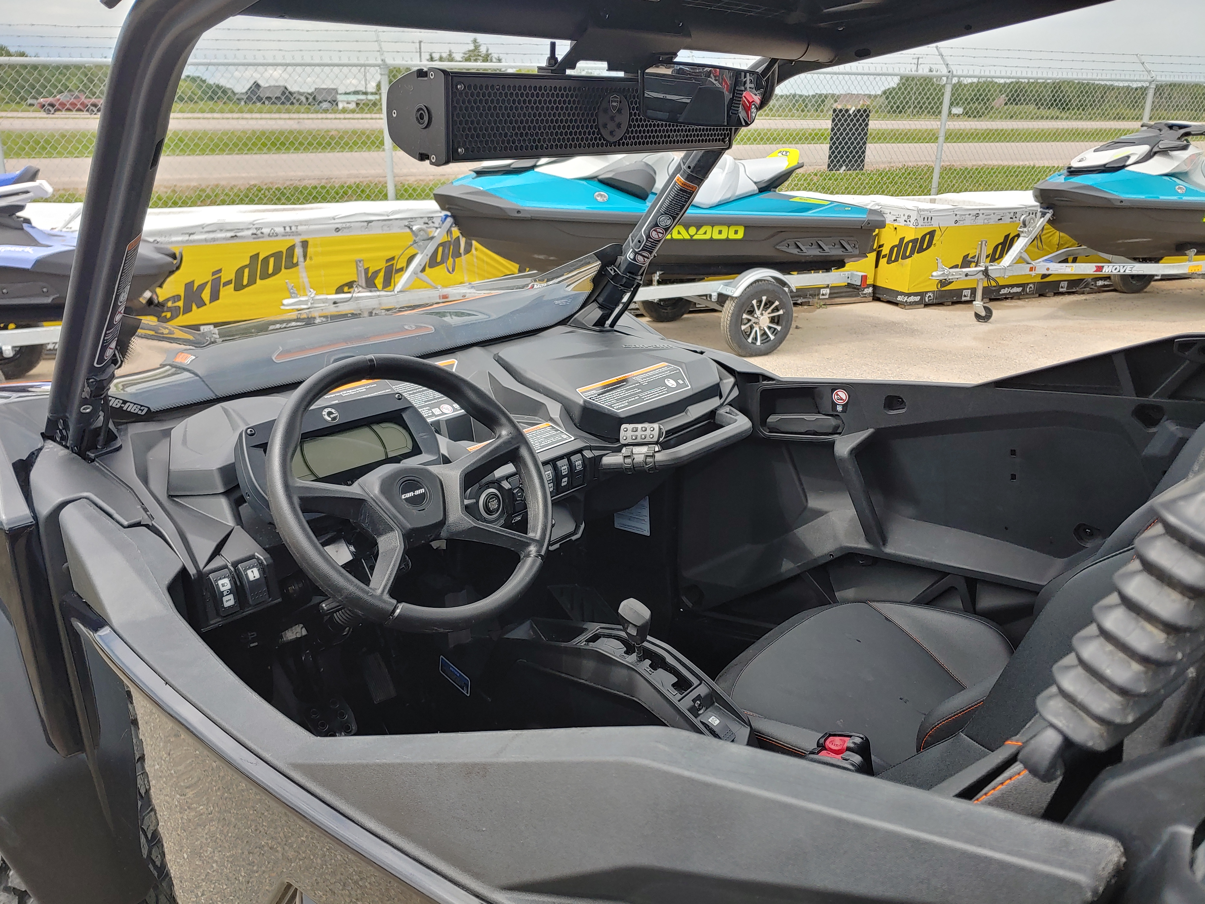 2022 Can-Am Commander XT-P 1000R - Photo 7