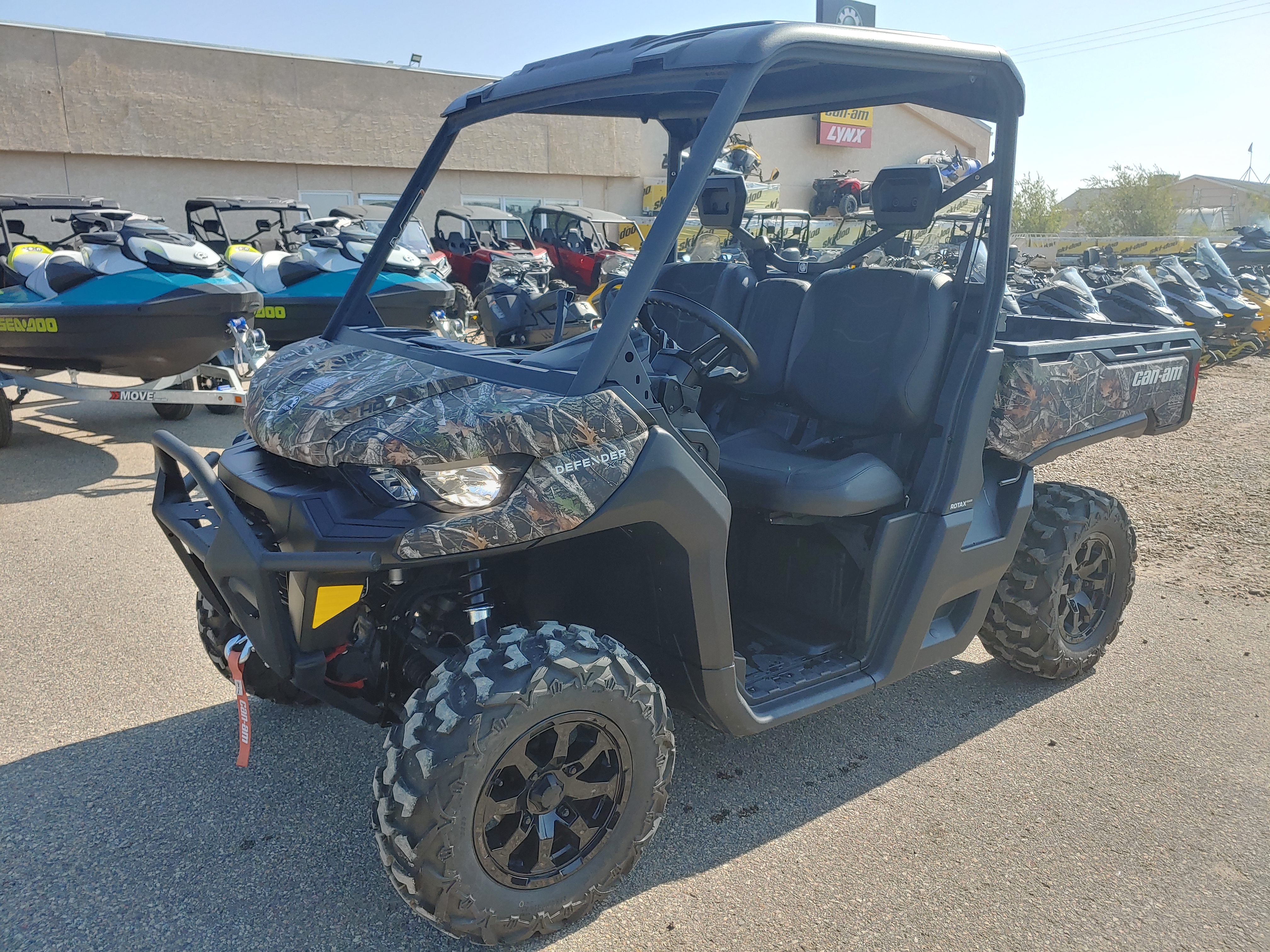 2025 Can-Am Defender XT HD7 Camo DEMO