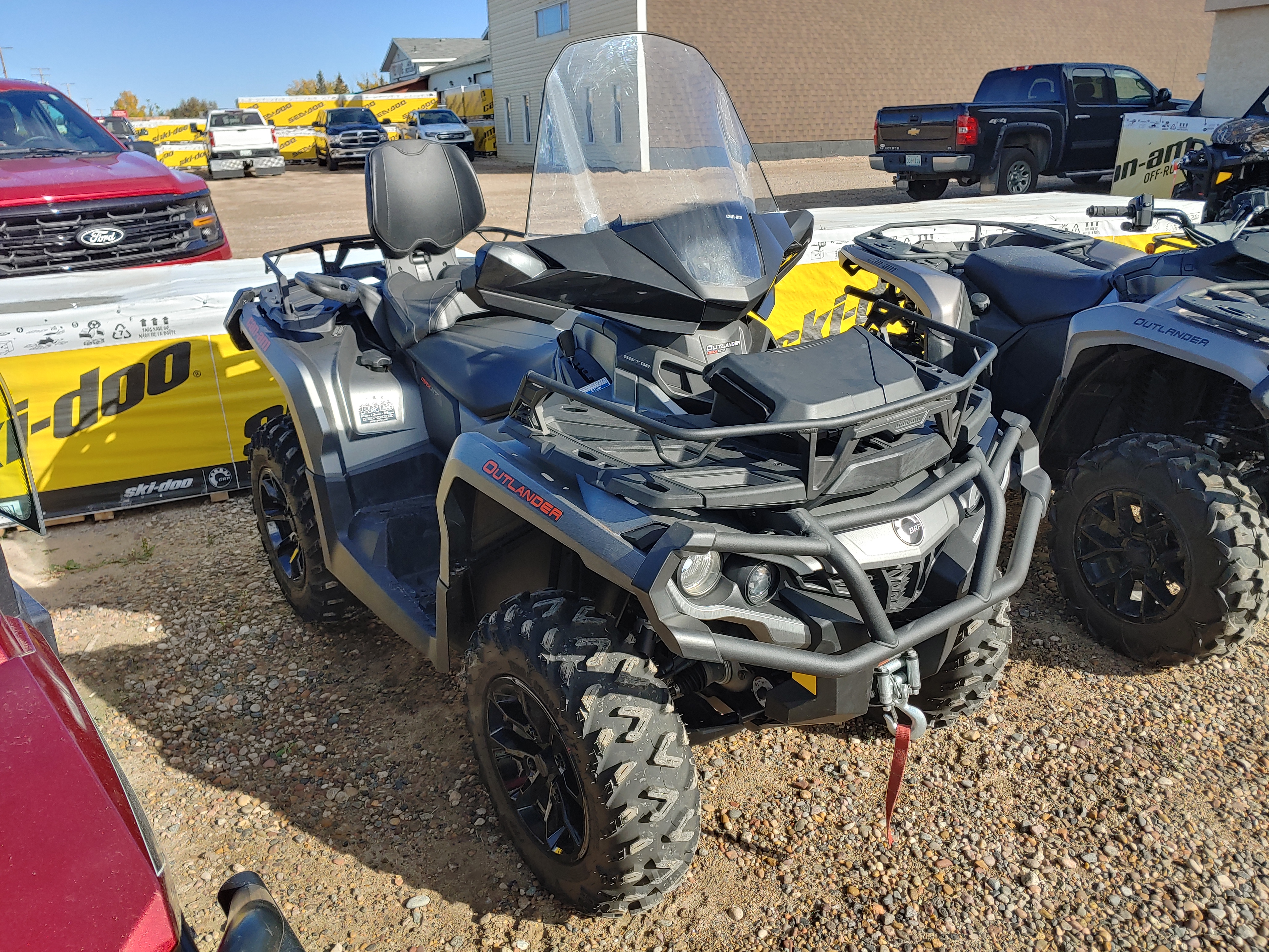2017 Can-Am Outlander MAX XT 650 - Photo 3
