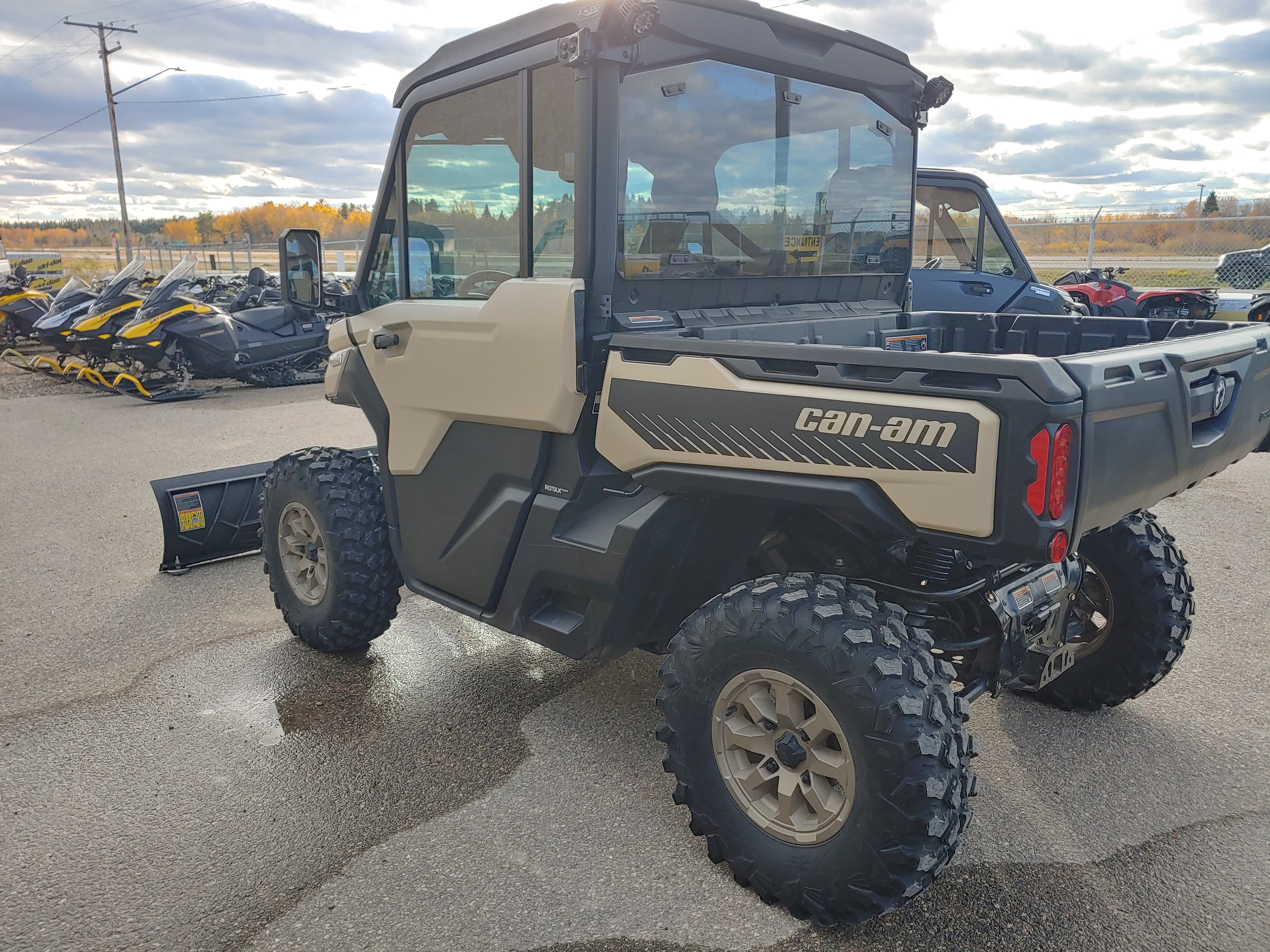 2023 Can-Am Defender Limited HD10 Cab w/ Snowblade - Photo 4