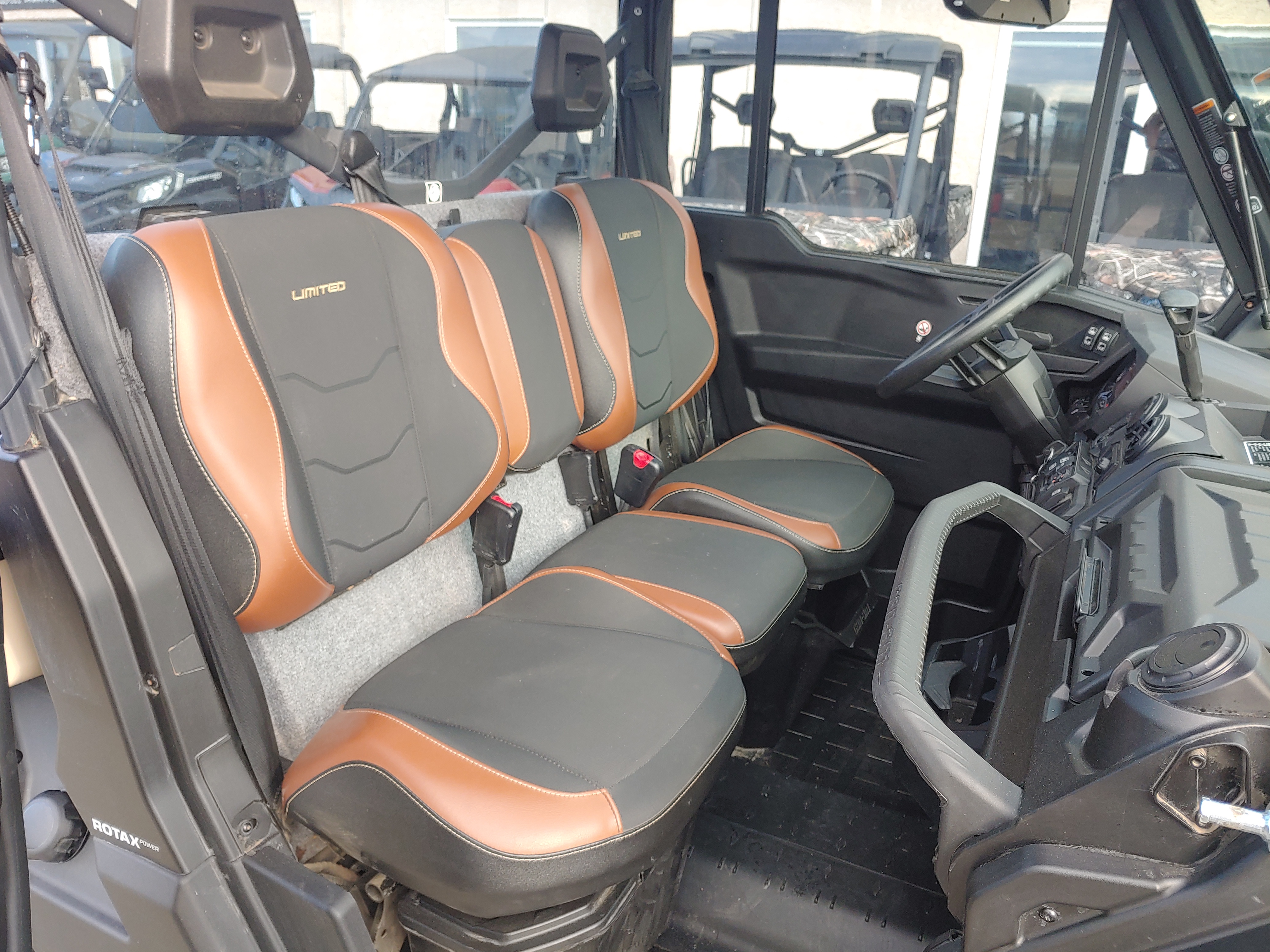 2023 Can-Am Defender Limited HD10 Cab w/ Snowblade - Photo 13