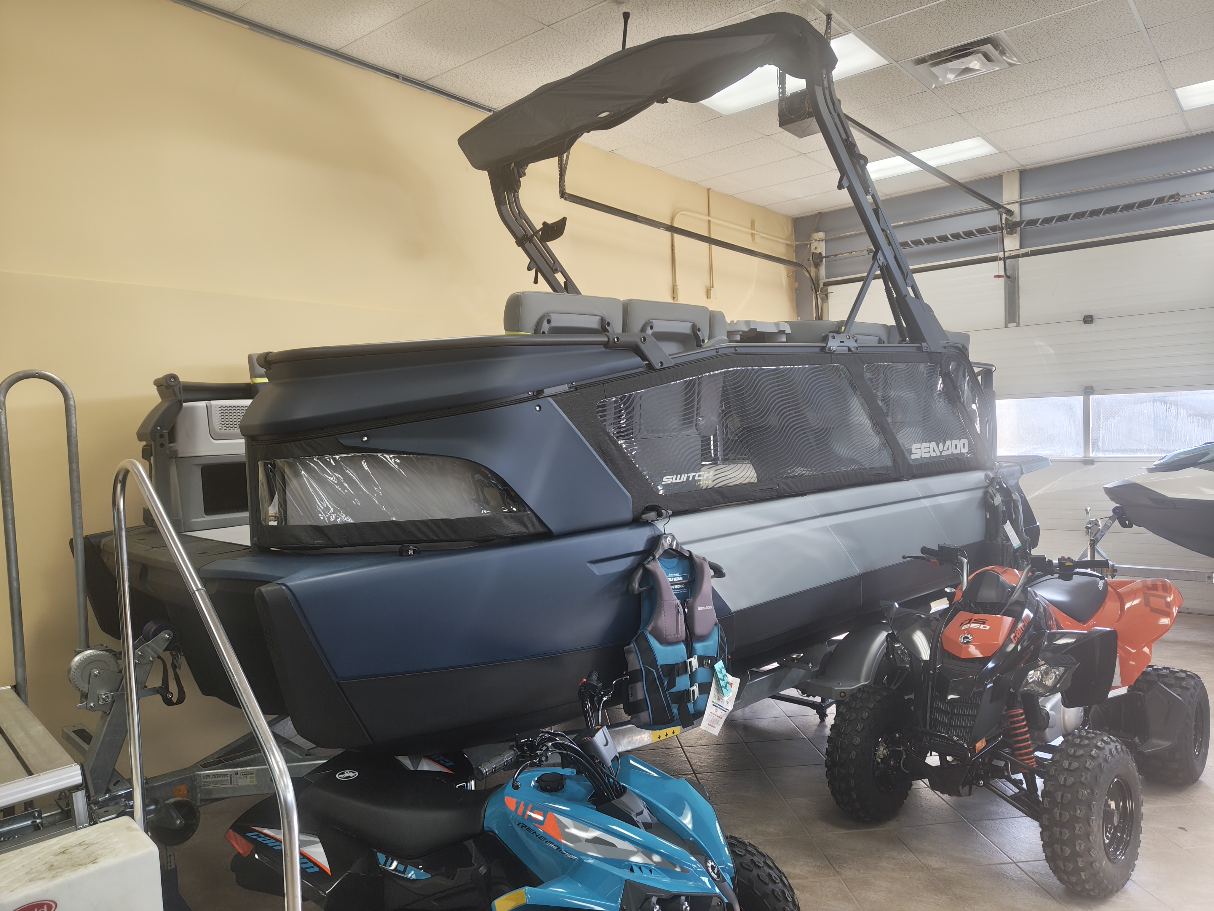 2026 Sea-Doo Switch Cruise Limited 18ft - 300 HP for Sale | Pines