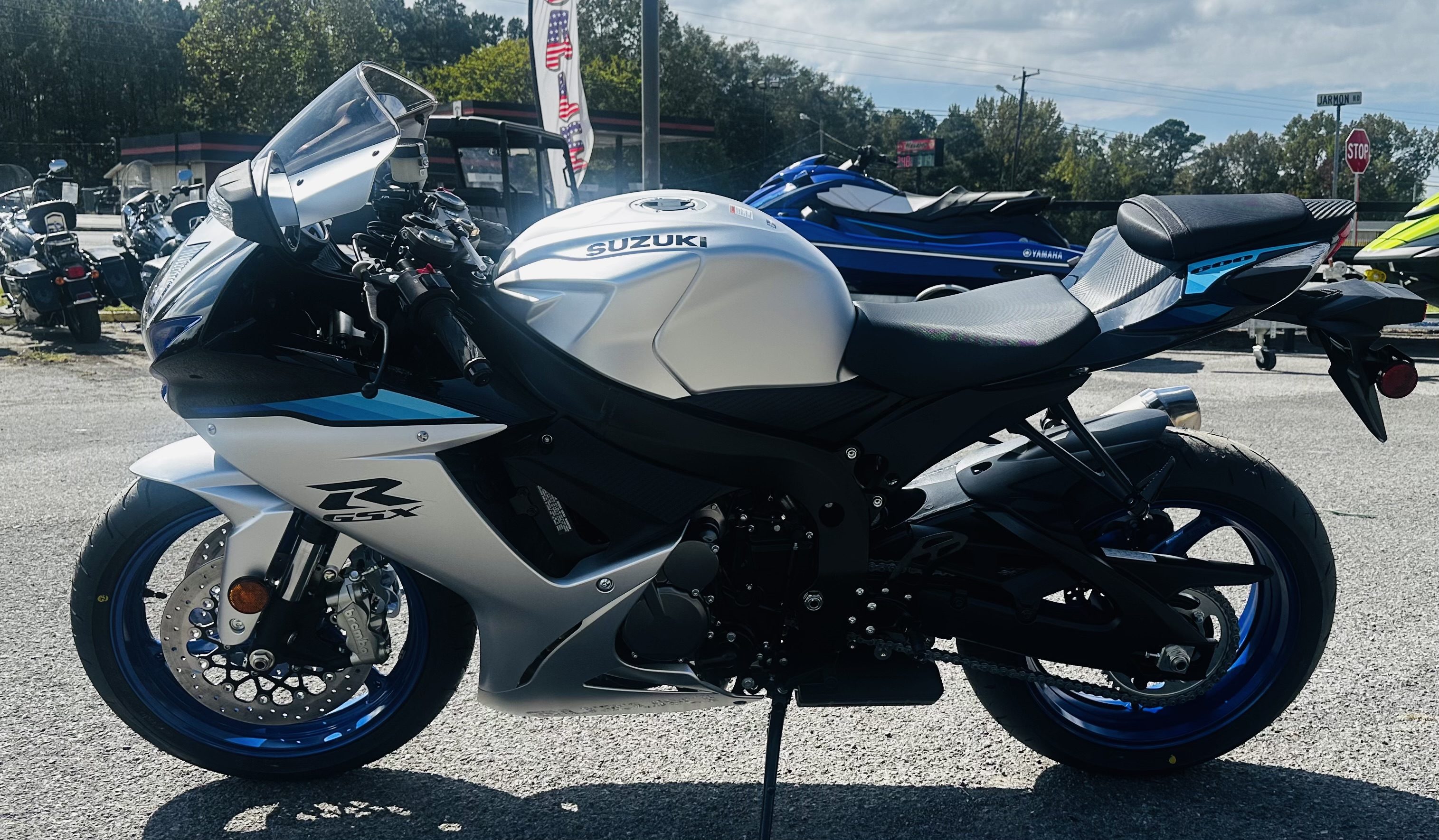 2026 Suzuki GSX-R600 - Photo 2