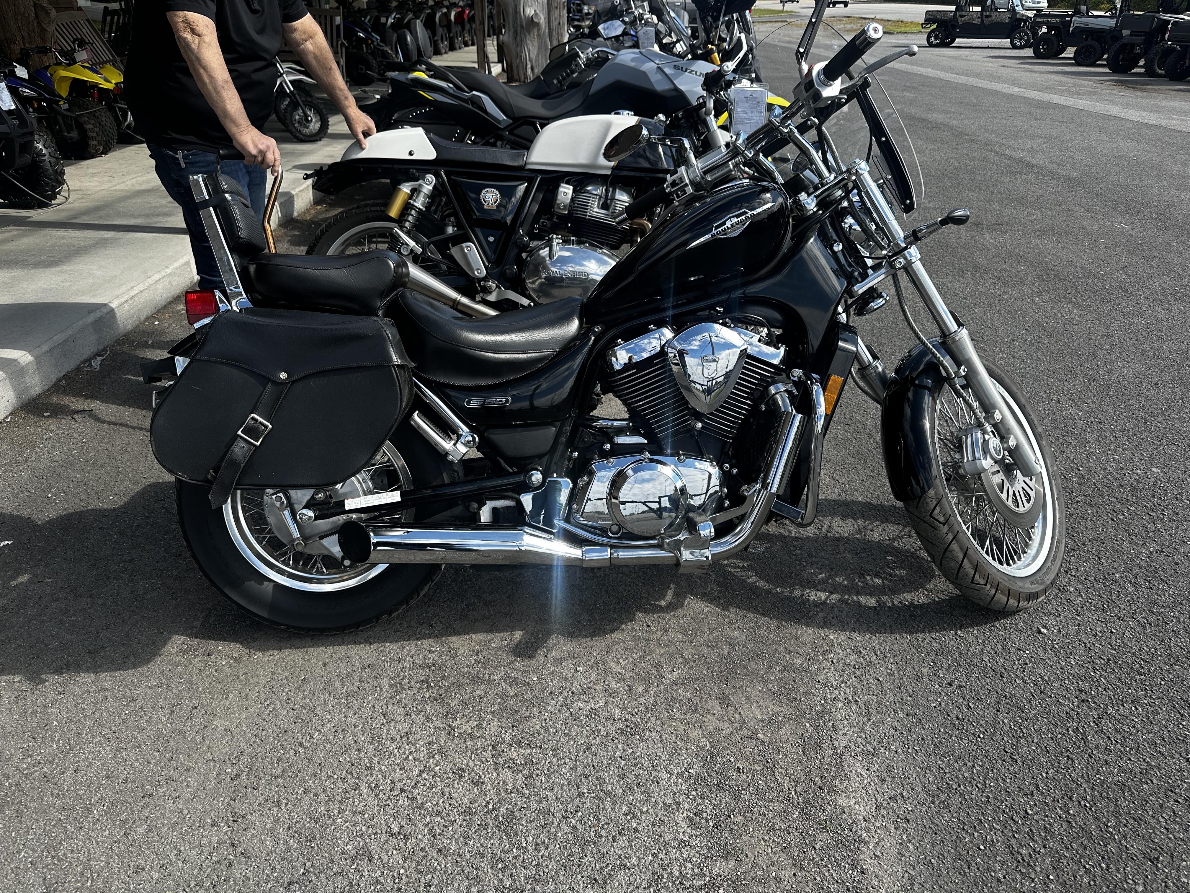 2005 Suzuki Boulevard S50 - Photo 2
