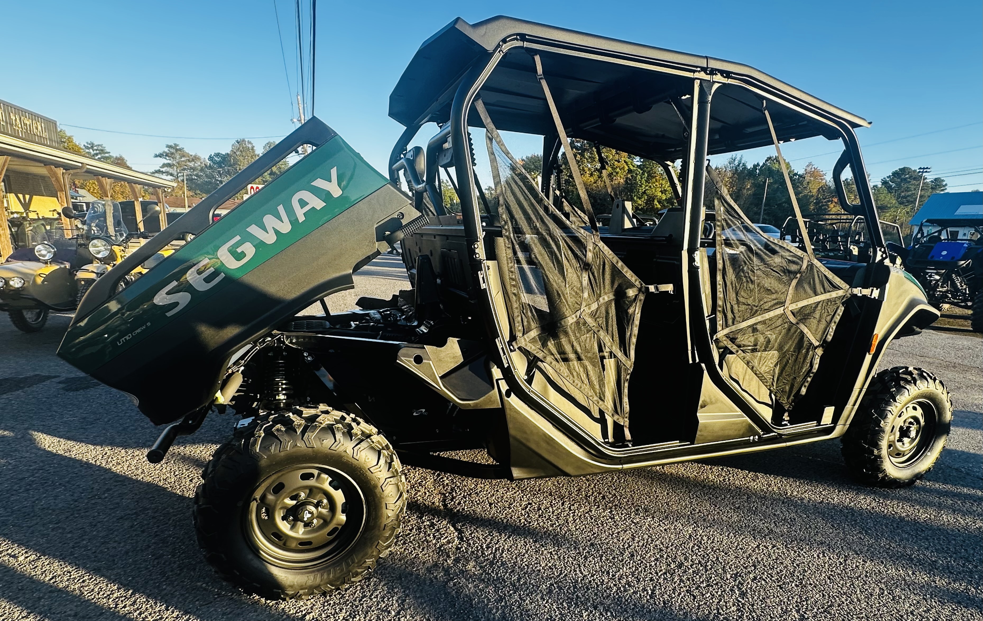 2025 Segway Powersports UT10 Crew S - Photo 5