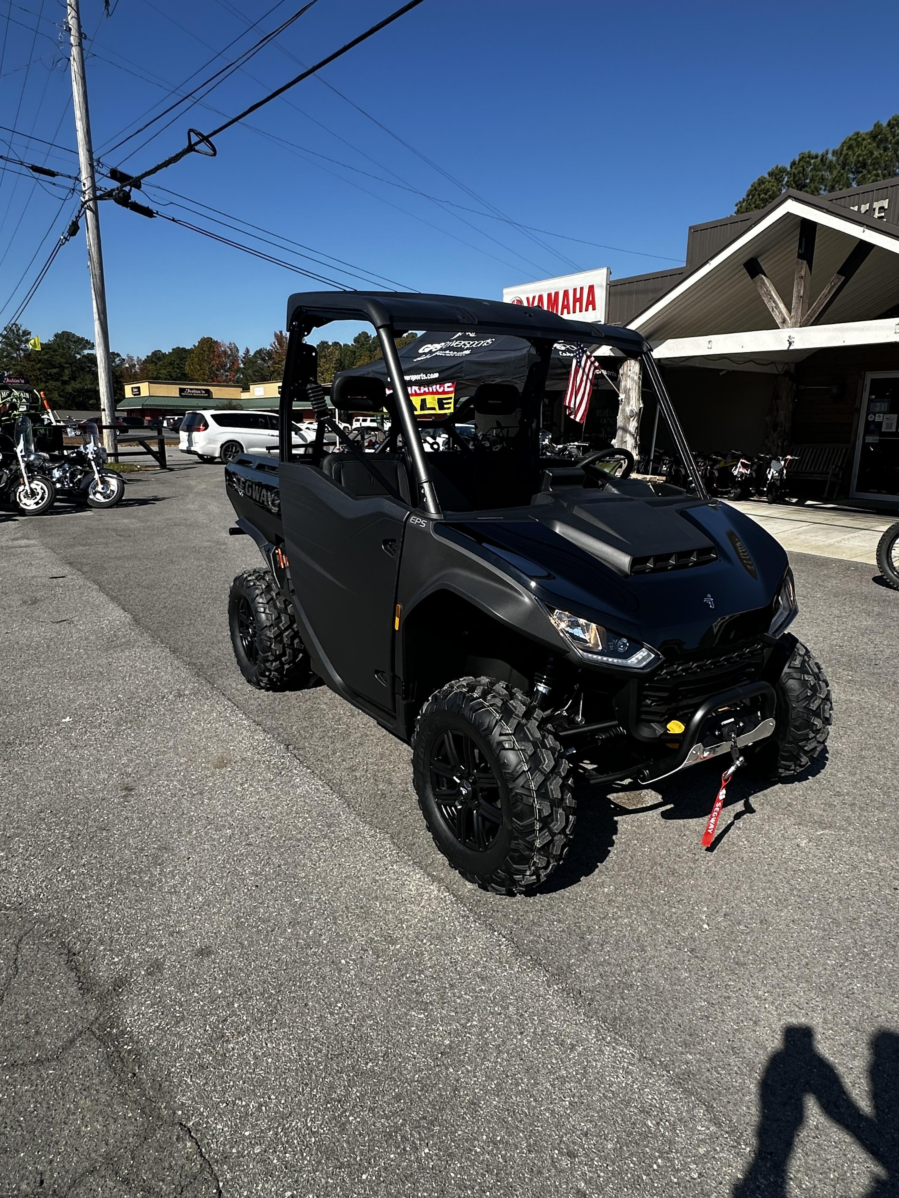 2025 Segway Powersports UT10 P - Photo 2