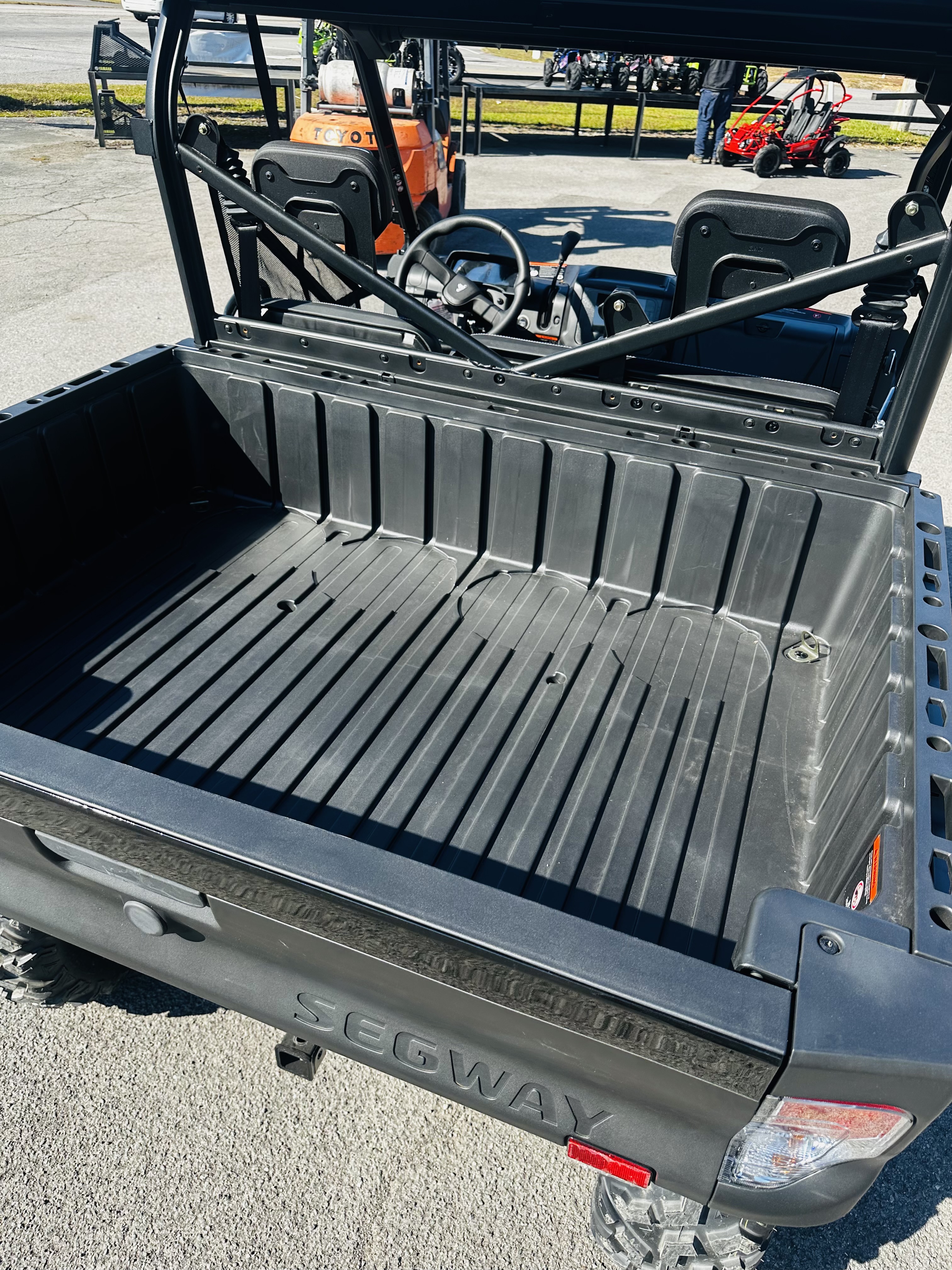 2025 Segway Powersports UT6 M - Photo 6