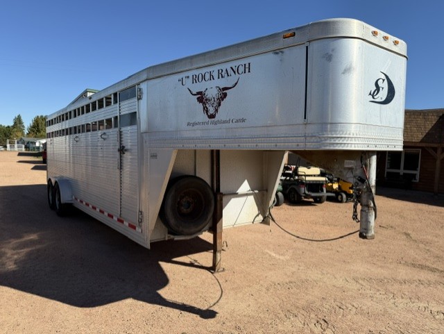 Horse Livestock Trailer photo 2