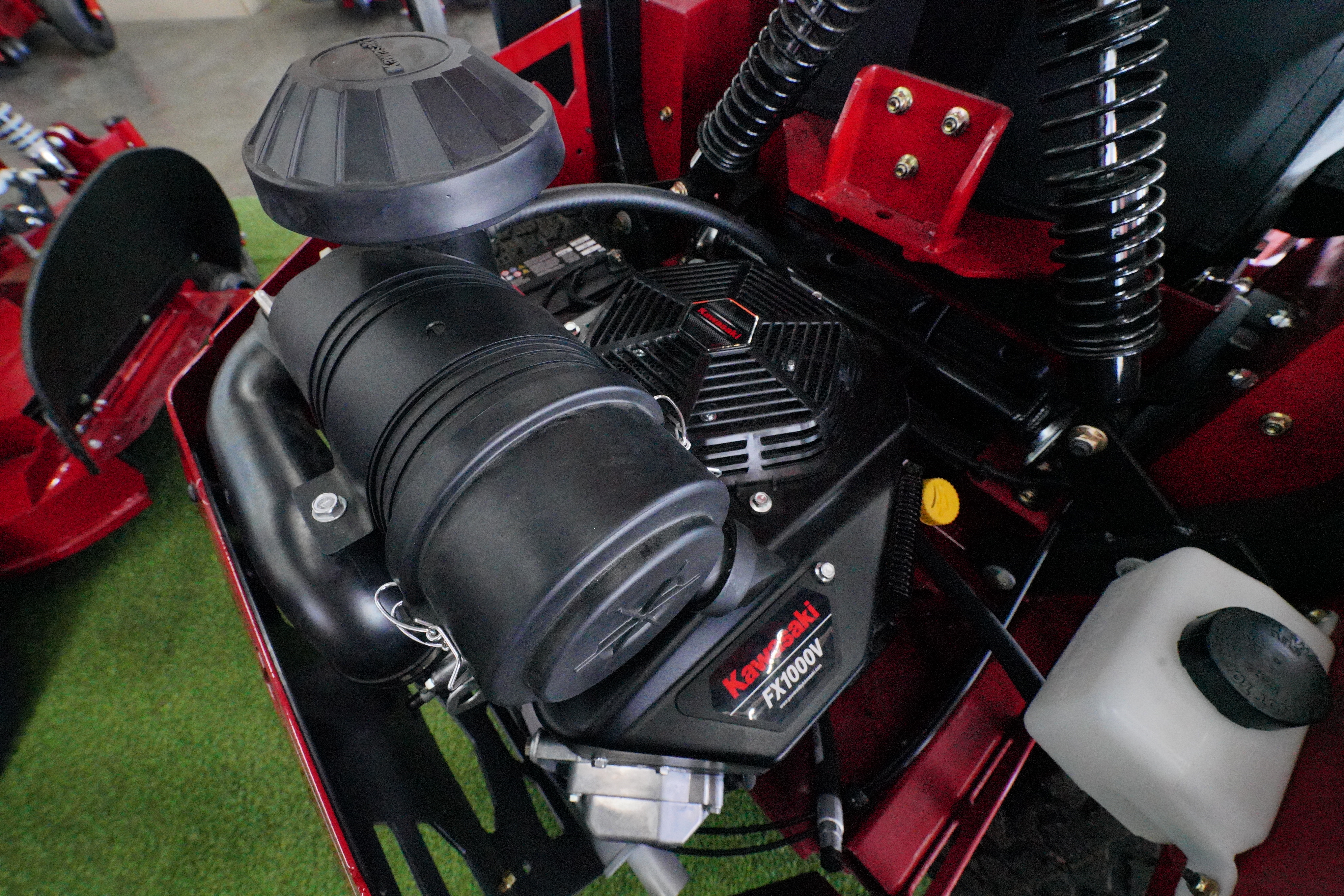 itemYear Toro 4000 Series MyRIDE HDX 72