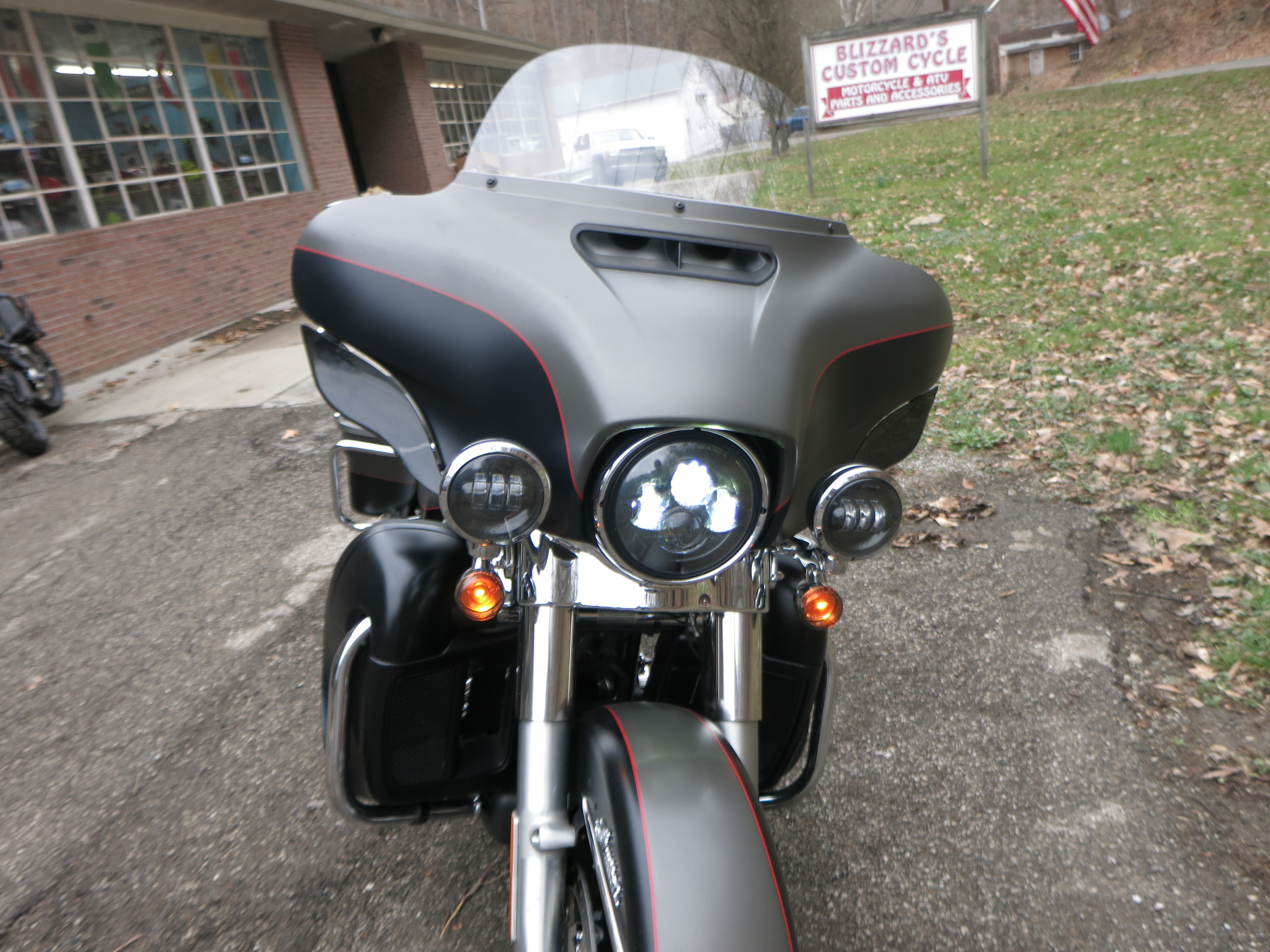 2018 Harley-Davidson® Ultra Limited - Two-Tone Option - Photo 13