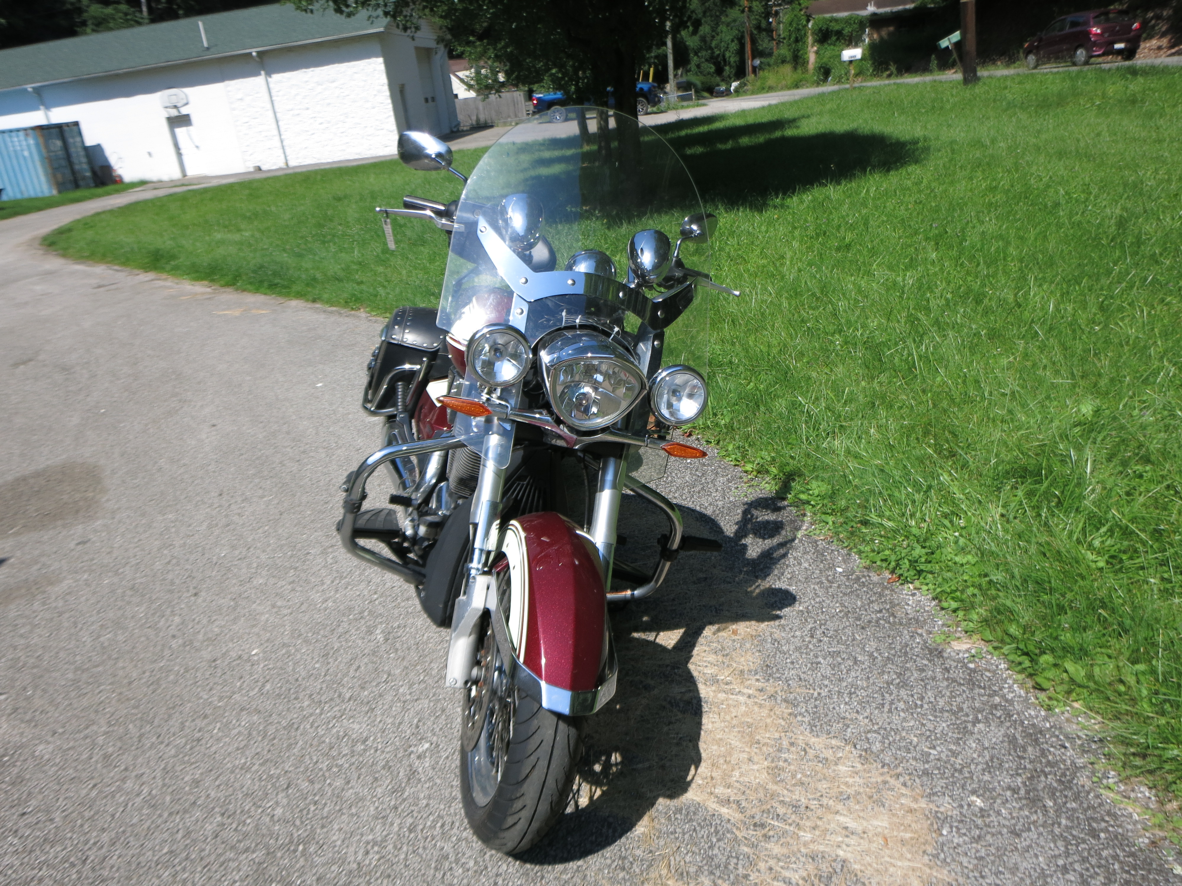 2013 Victory Motorcycles Cross Roads® Classic - Photo 5