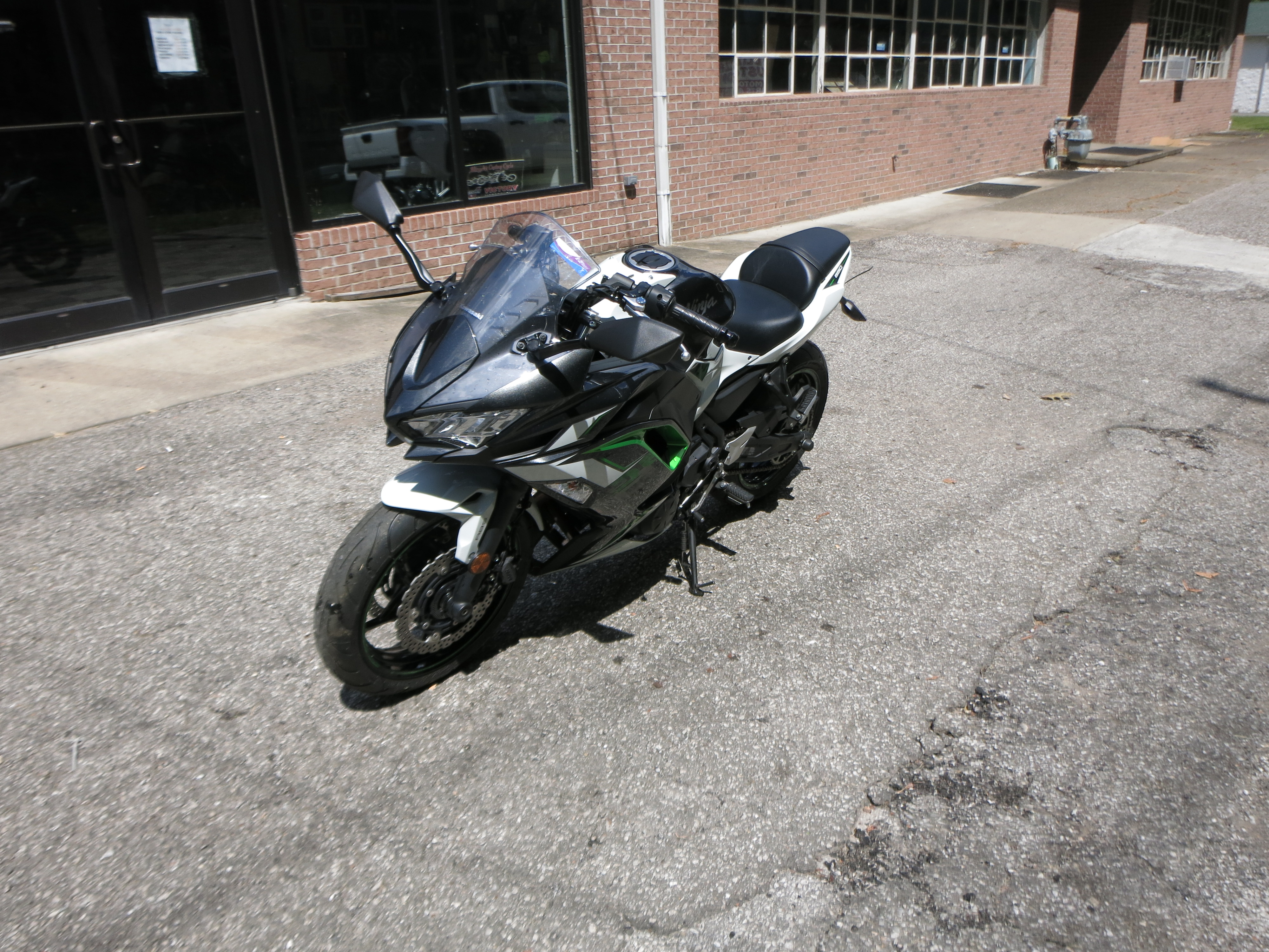 2022 Kawasaki Ninja® 650 ABS - Photo 9