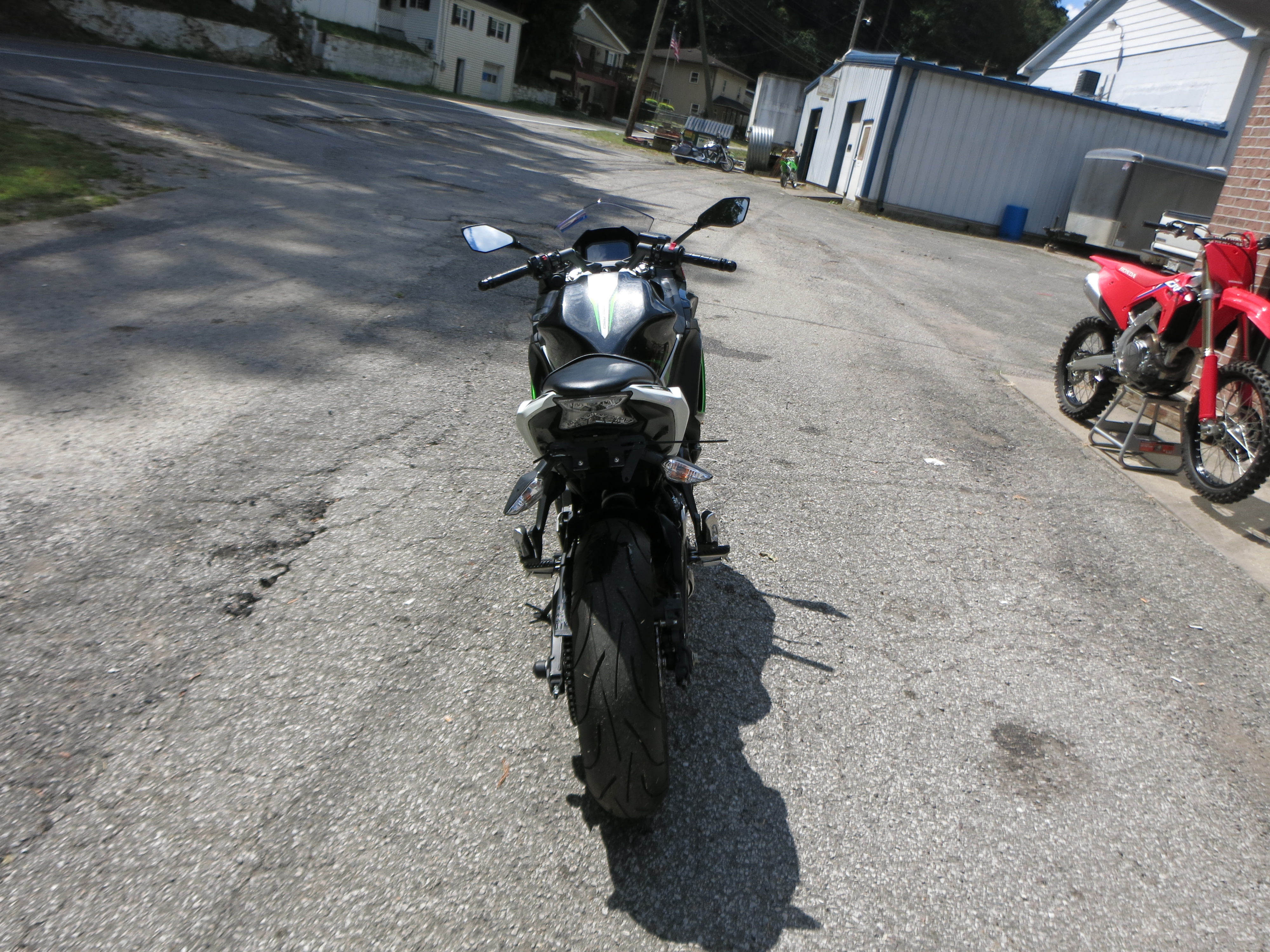 2022 Kawasaki Ninja® 650 ABS - Photo 12