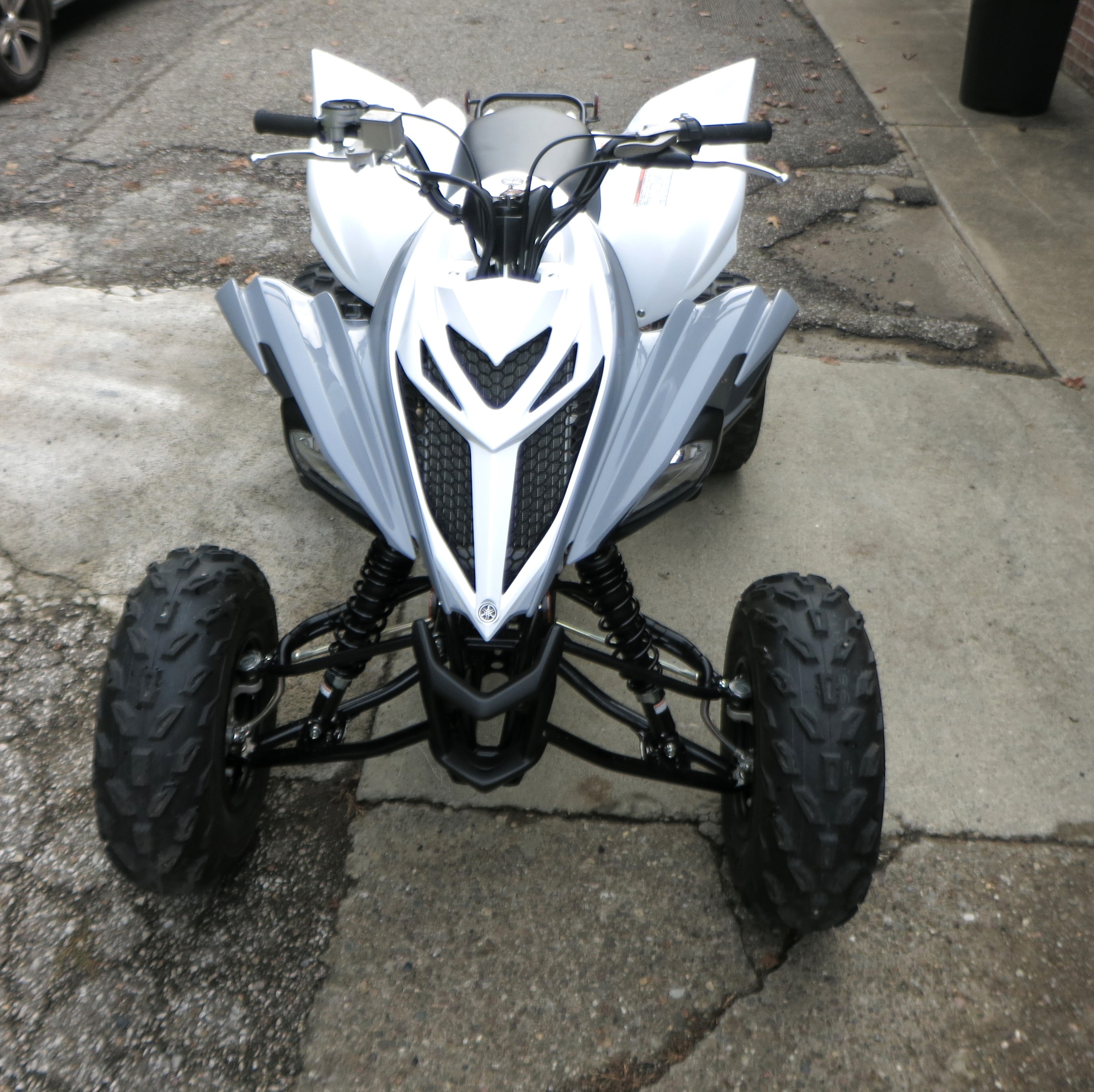 2025 Yamaha Raptor 700 - Photo 4