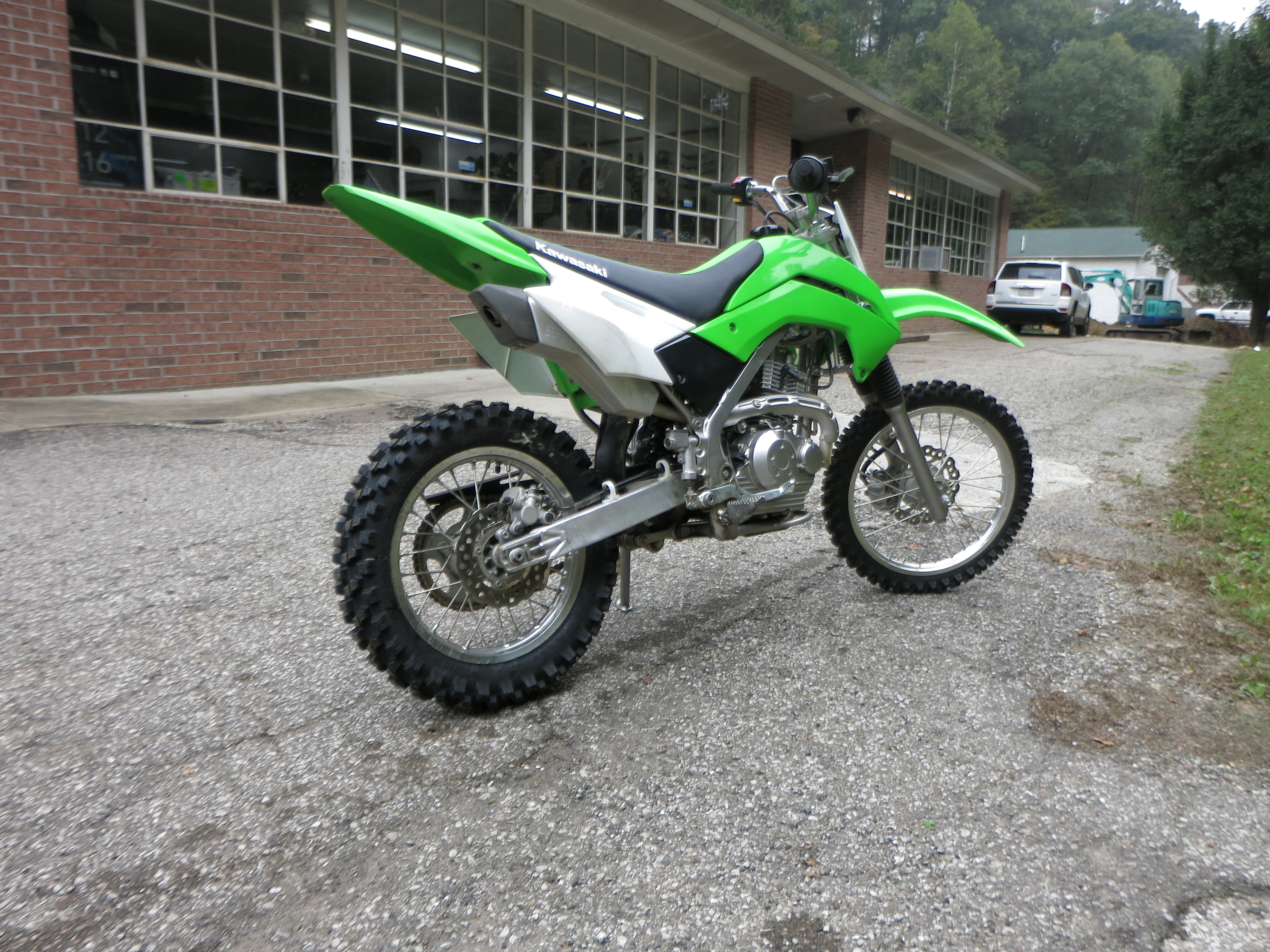 2021 Kawasaki KLX®140R - Photo 3