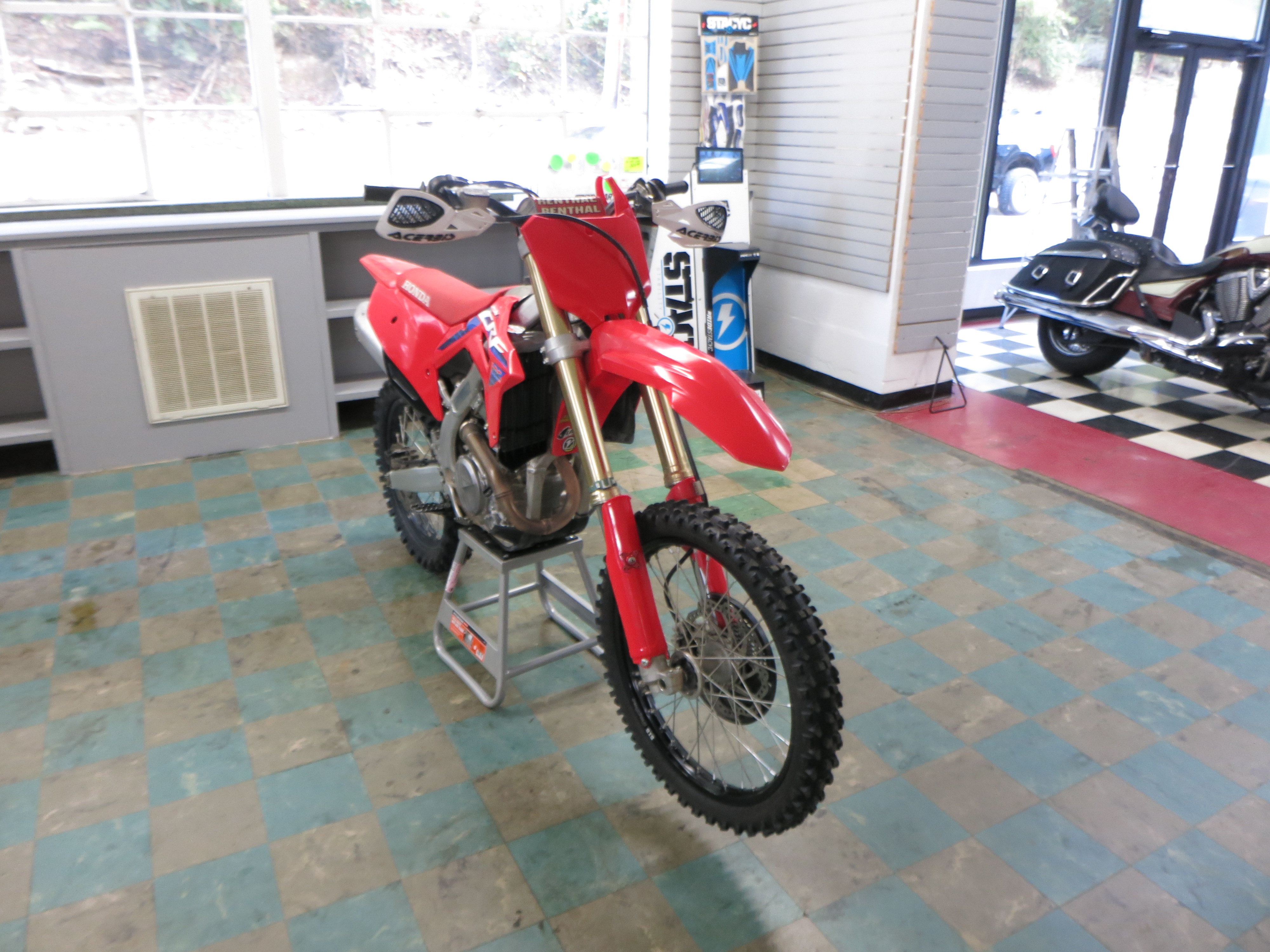 2024 Honda CRF250R - Photo 3