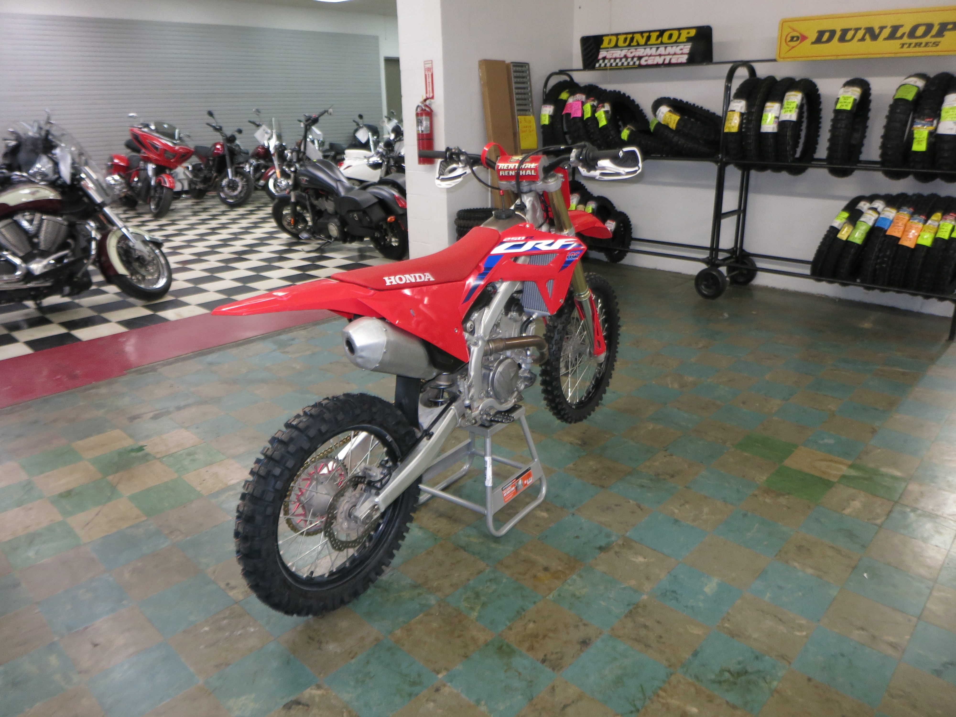 2024 Honda CRF250R - Photo 11