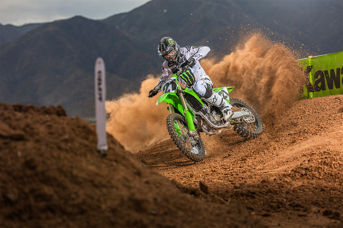 2025 Kawasaki KX 450 - Photo 13