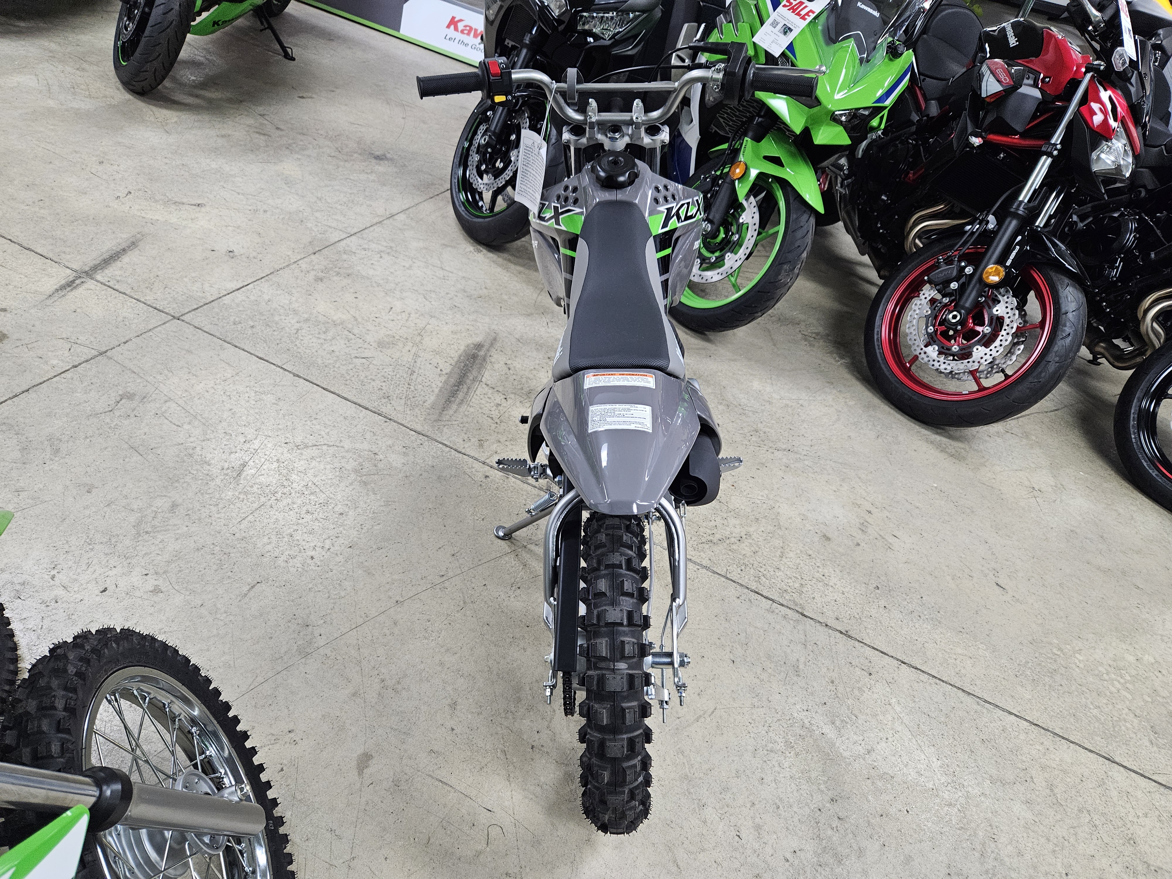 2025 Kawasaki KLX 110R - Photo 4