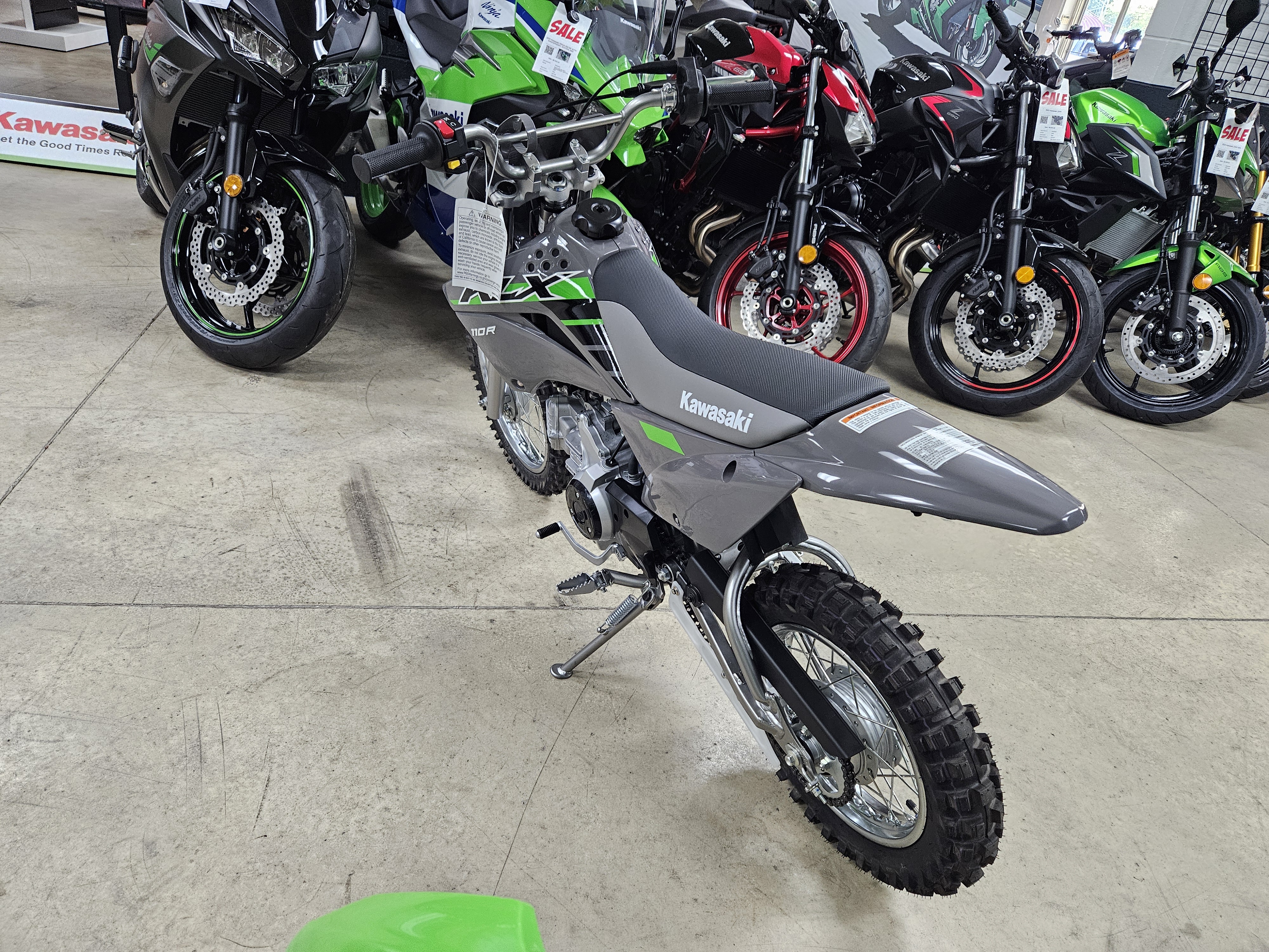 2025 Kawasaki KLX 110R - Photo 5