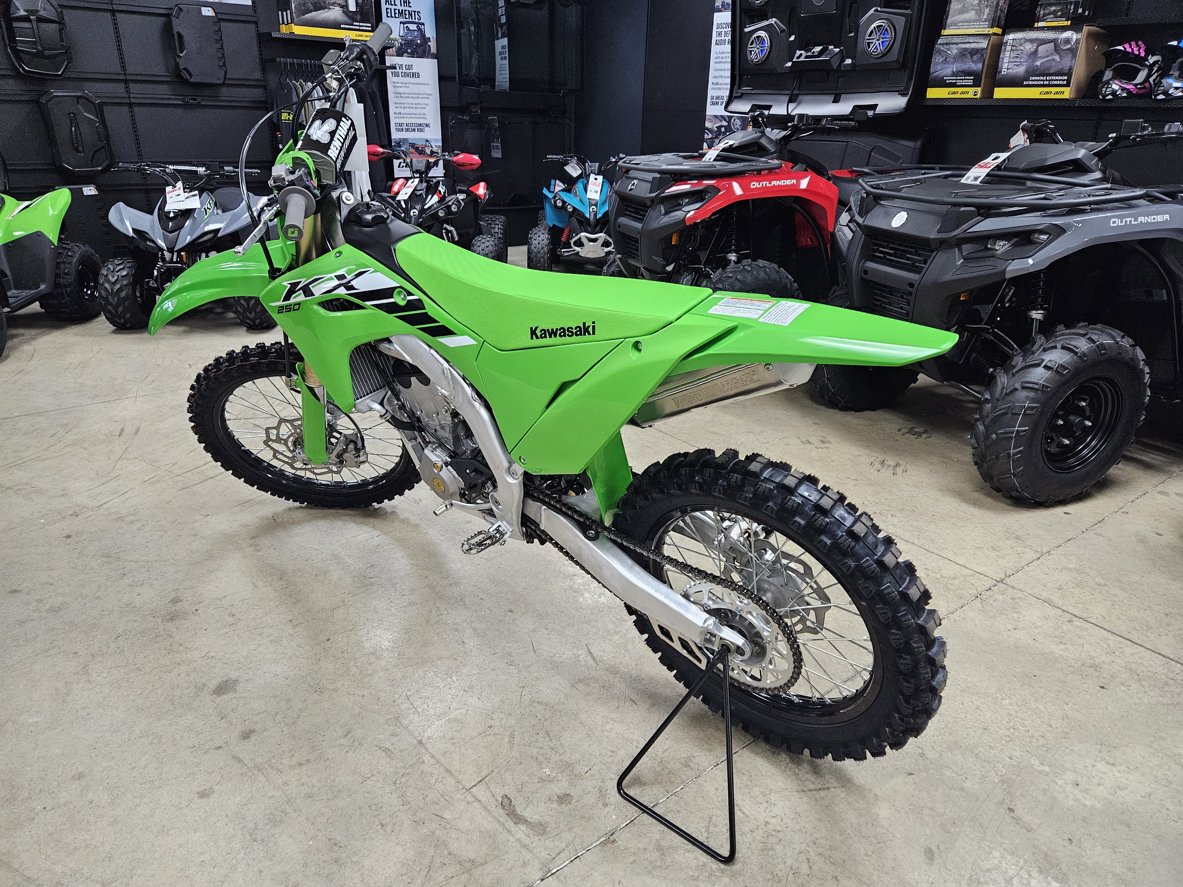 2025 Kawasaki KX 250 - Photo 5