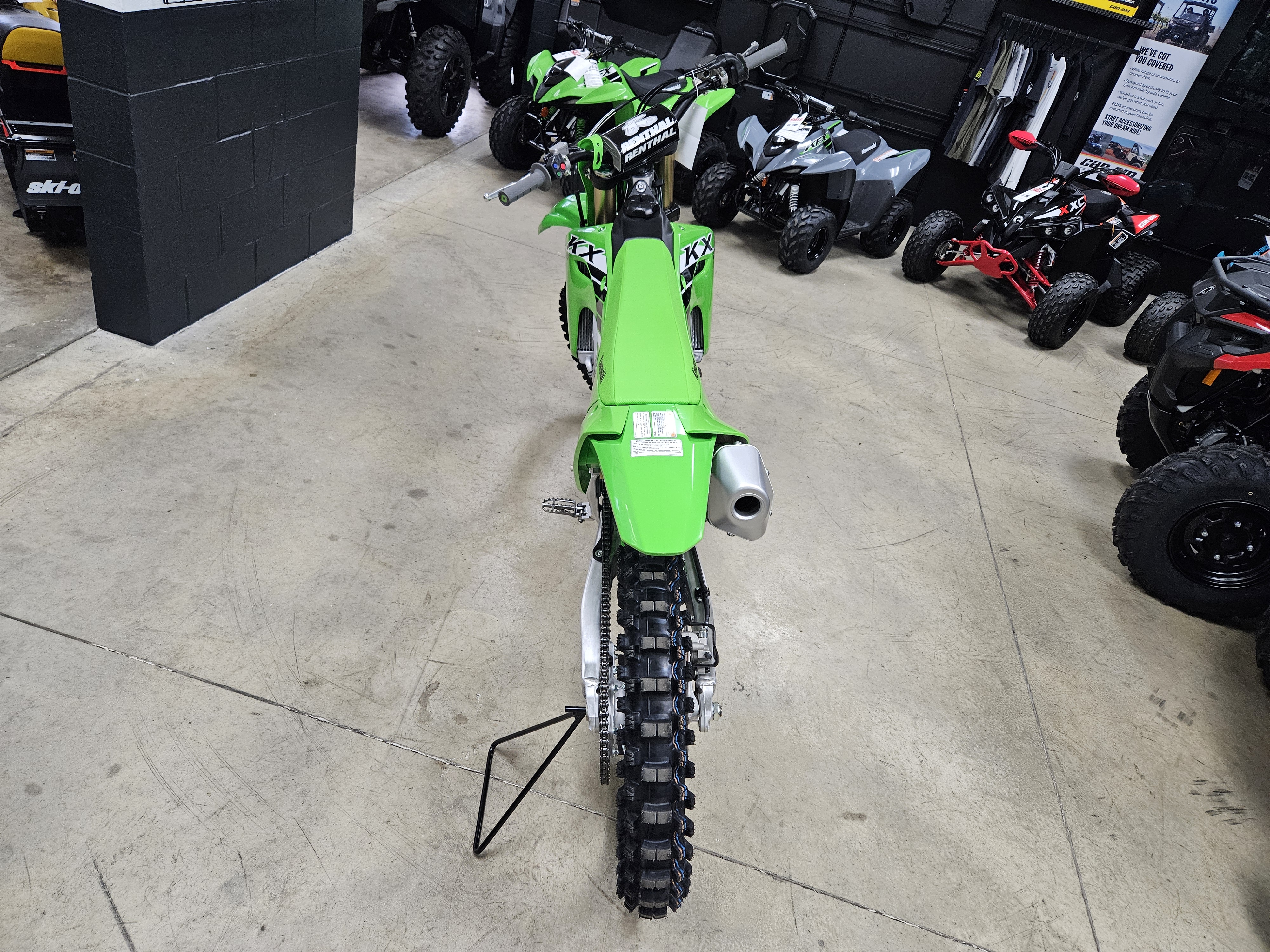 2025 Kawasaki KX 250 - Photo 4