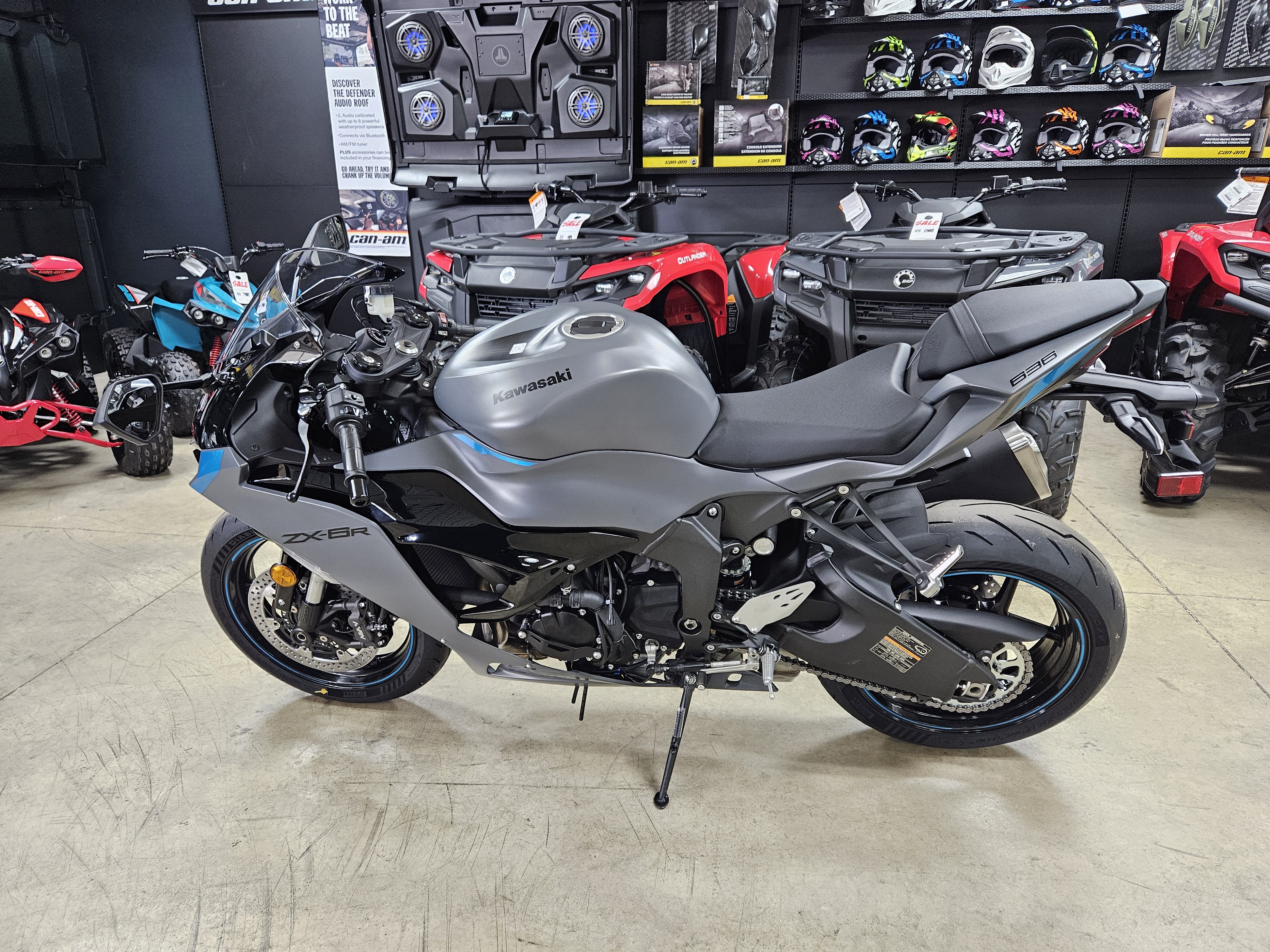 2025 Kawasaki NINJA ZX-6R - Photo 6