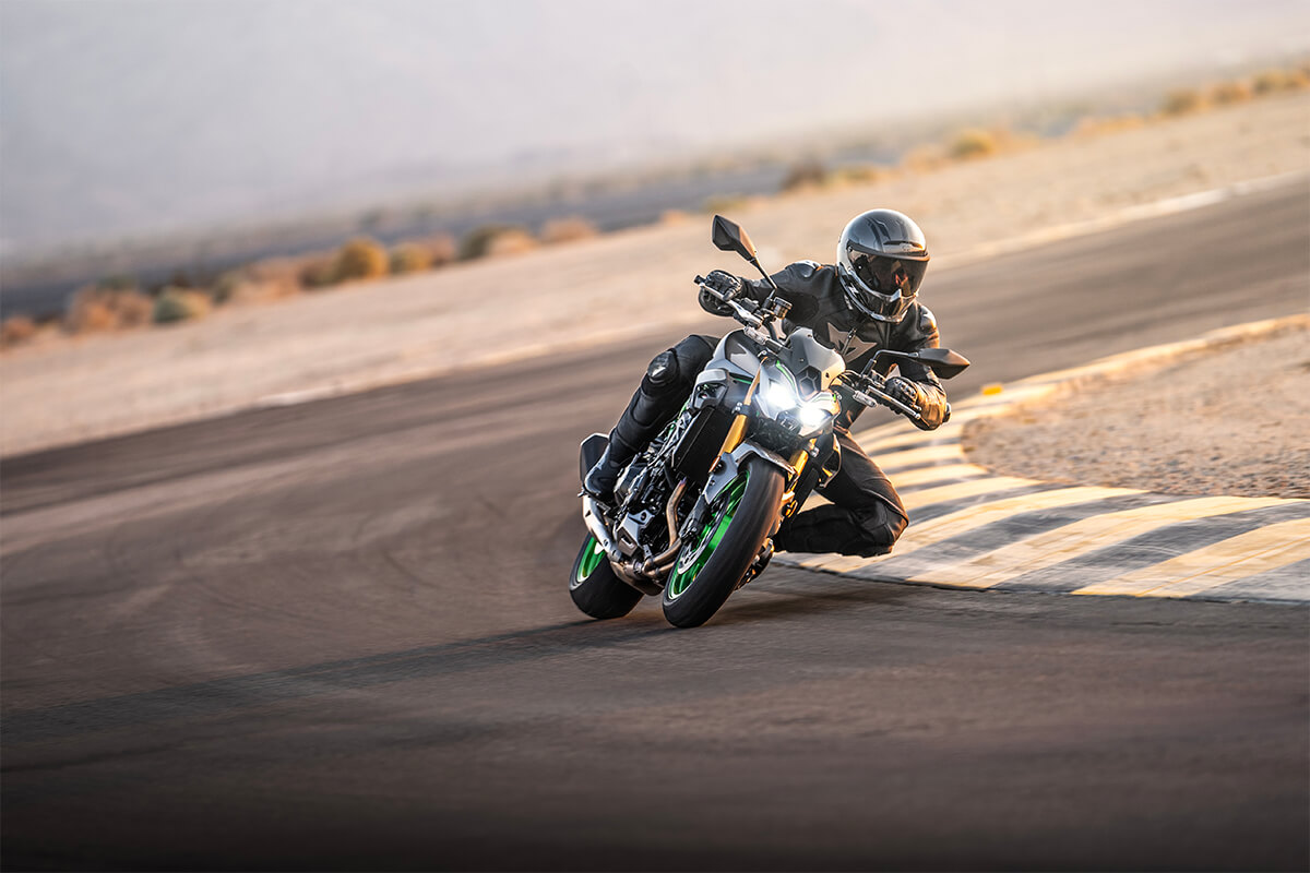 2025 Kawasaki Z900 SE ABS - Photo 9