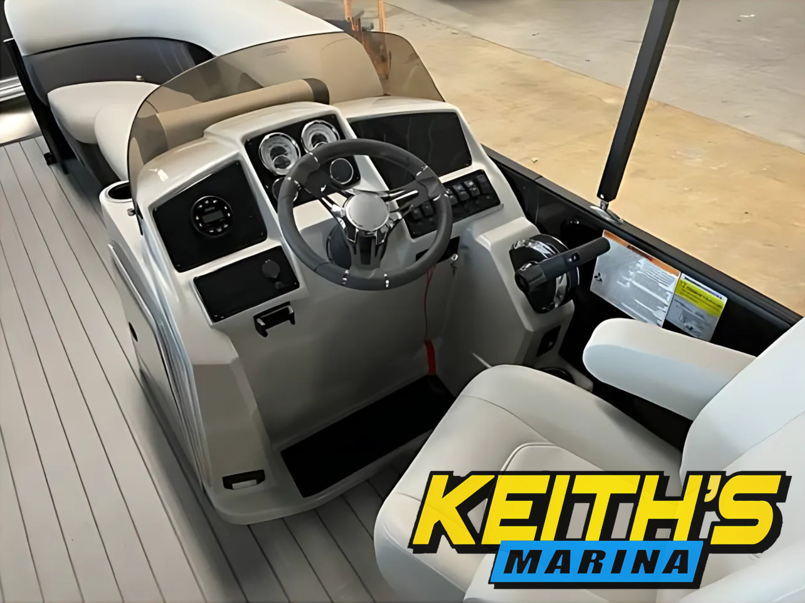 2026 Sylvan X3 CLZ Tritoon Swingback for Sale | Keiths Marina