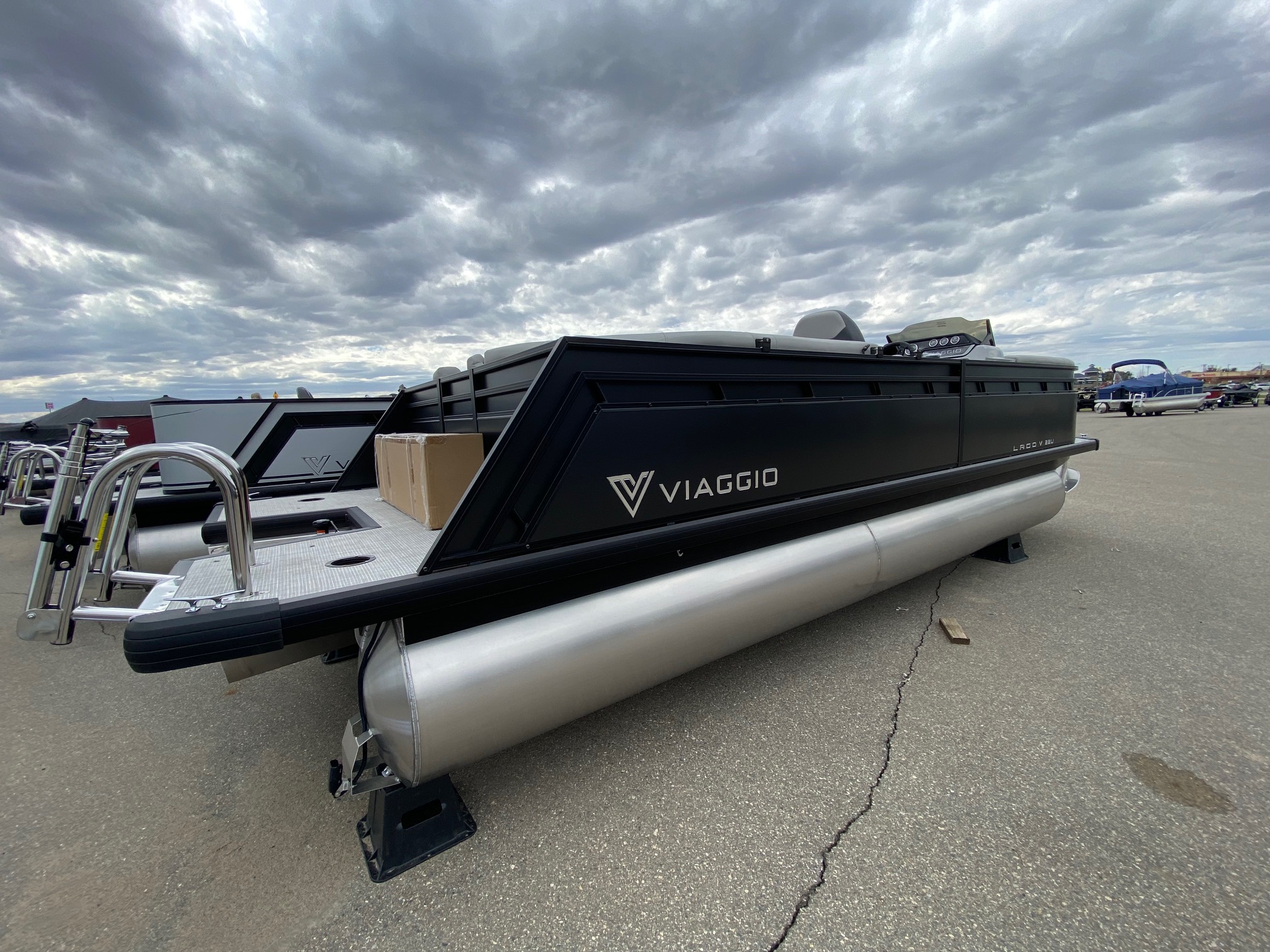 Pontoons Ray's Marine Perham Perham, MN (888) 9832628