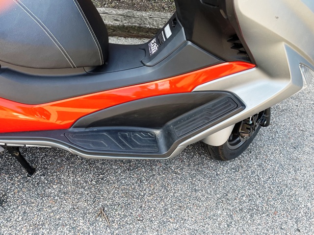 2023 KYMCO X TOWN 300 - Photo 3