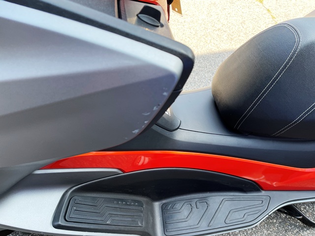 2023 KYMCO X TOWN 300 - Photo 10
