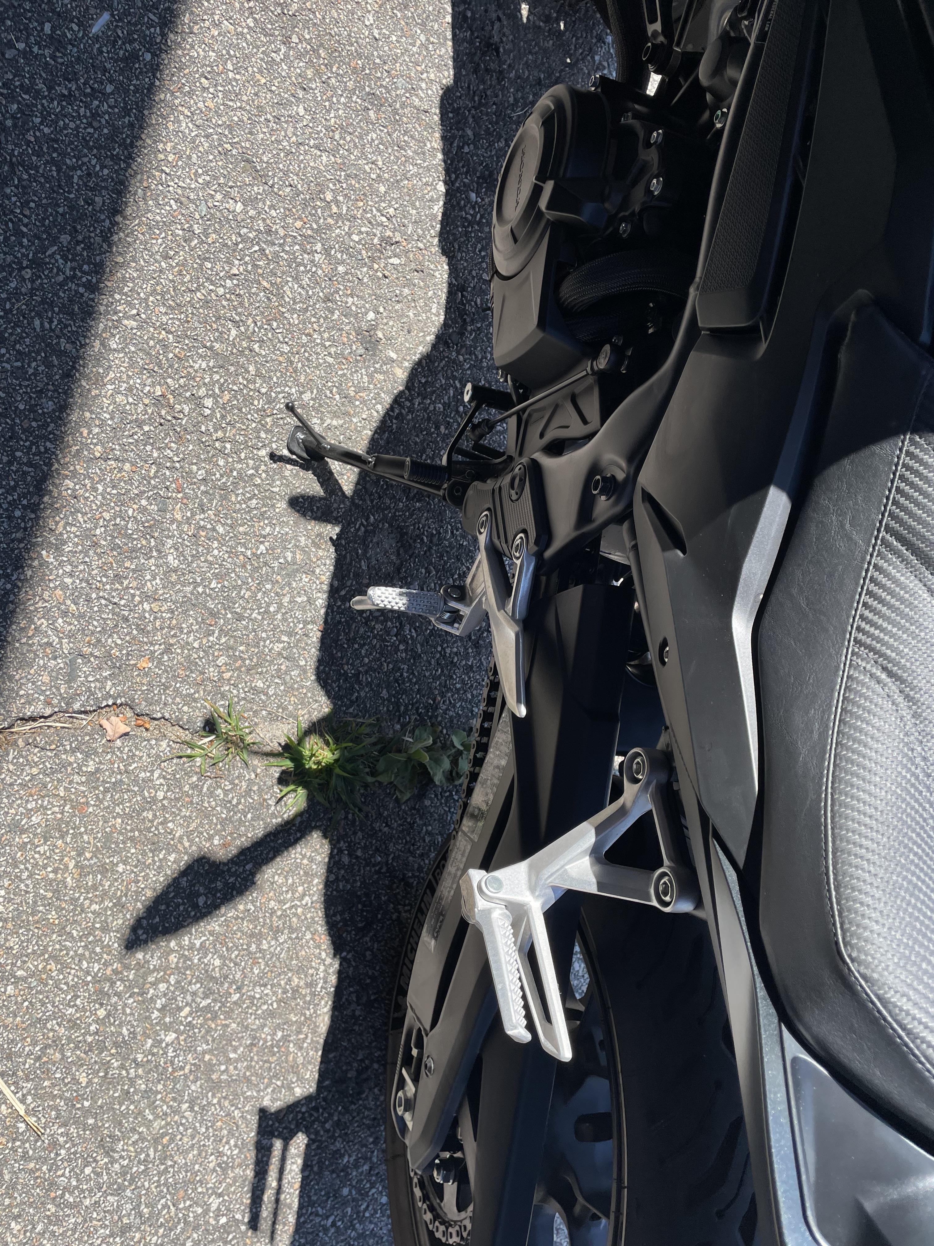 2025 Honda CB500F - Photo 6