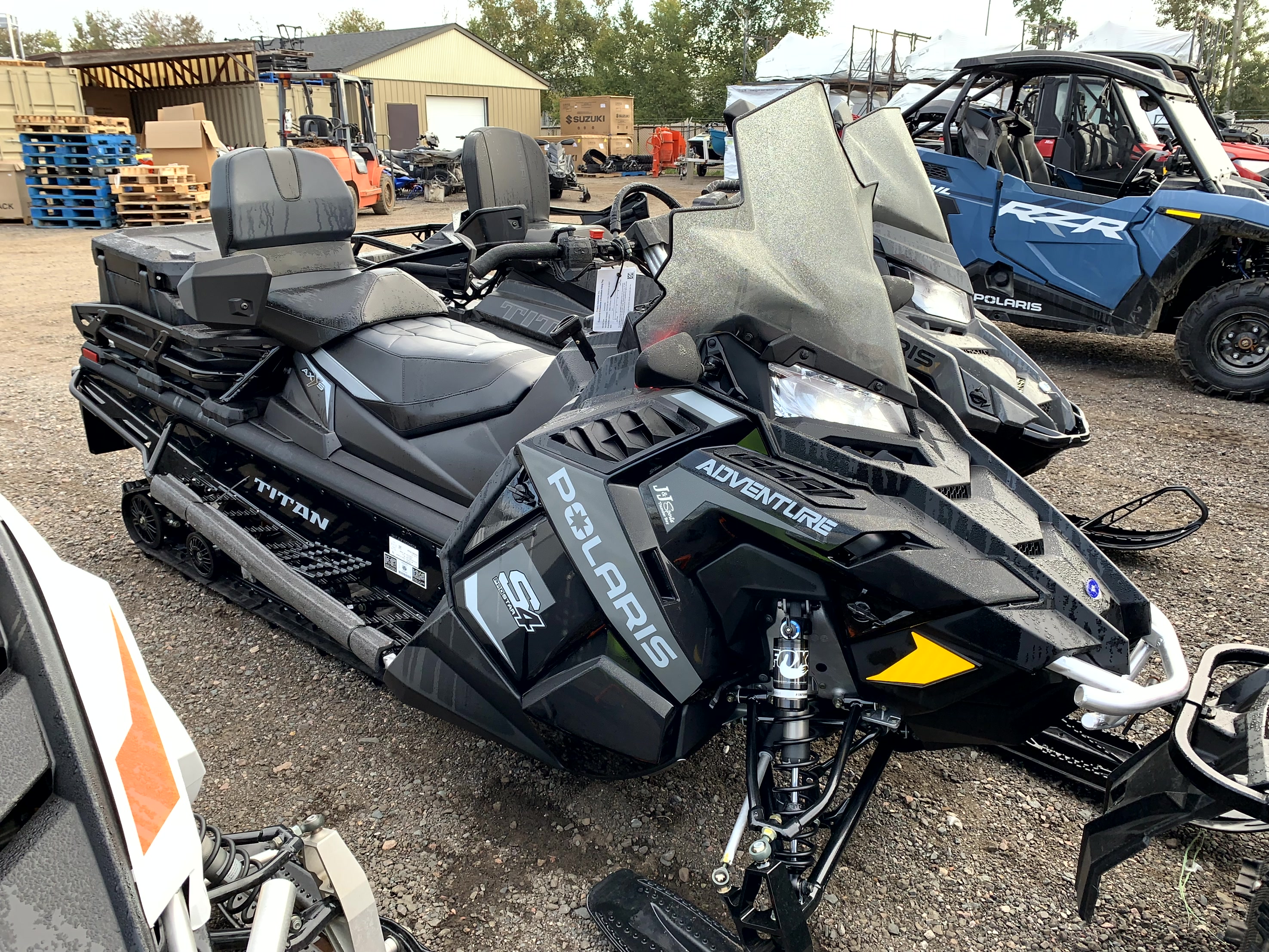 2025 Polaris TITAN® 650 Adventure 155 (1.8-Inch)