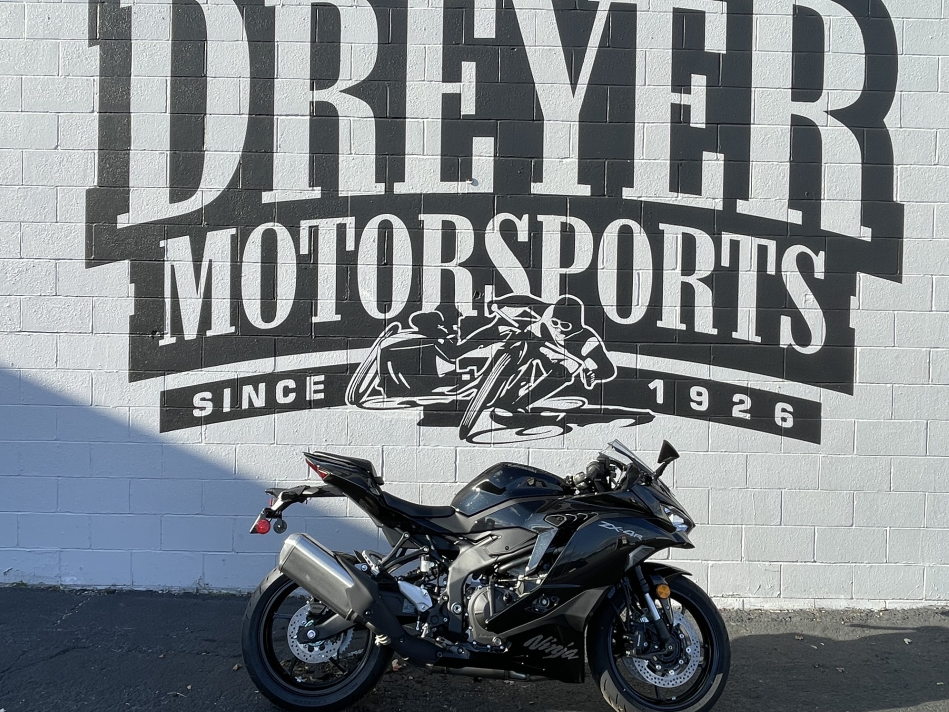 2025 Kawasaki NINJA ZX4R ABS for Sale | Dreyer Motorsports