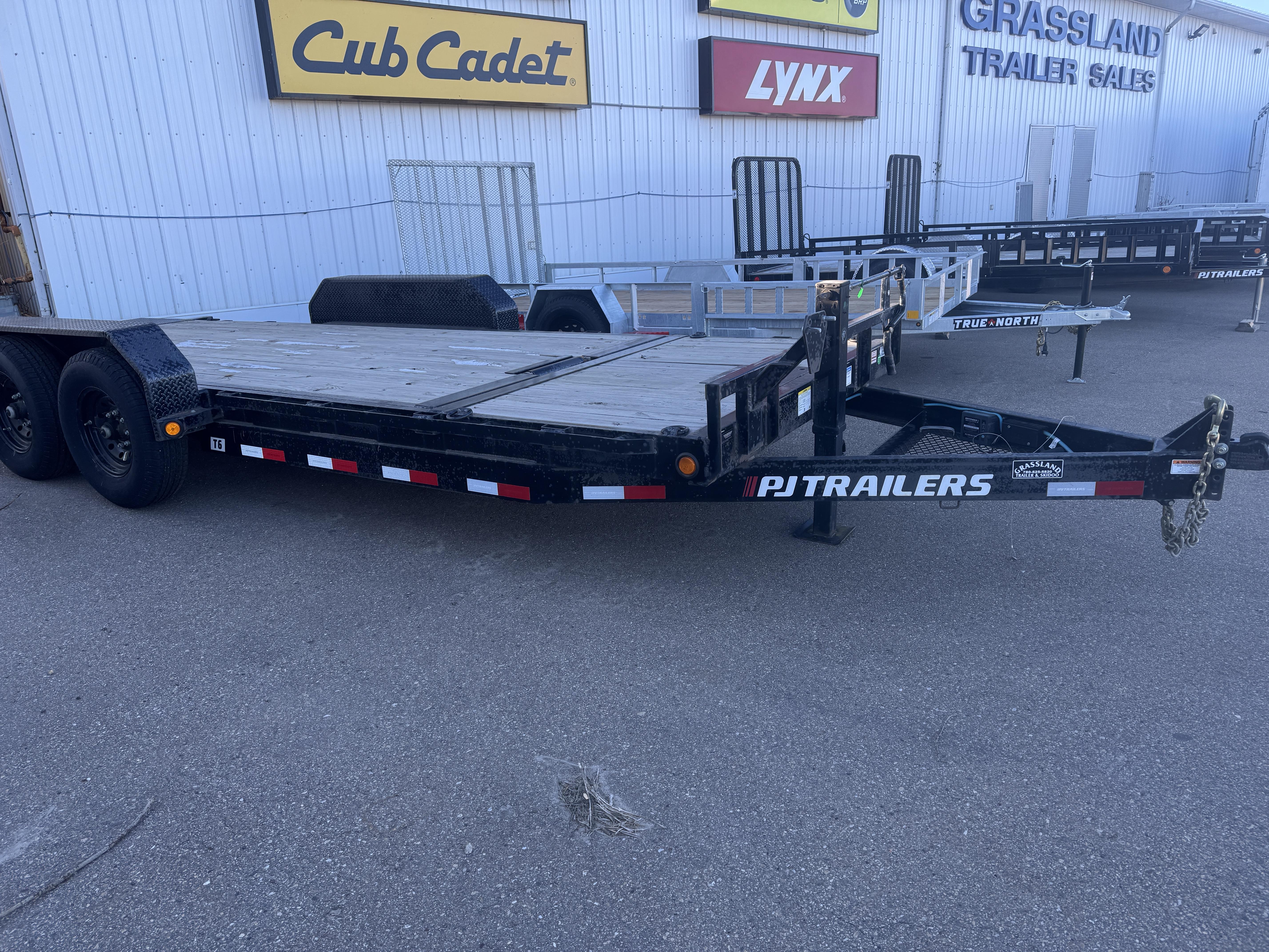 2023 PJ TRAILERS 1C252 - TILT - 20' EQUIPMENT TRAILER - Photo 5